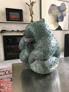 ''Buddha Bear'' Sculpture contemporaine en bronze vert représentant un ours 