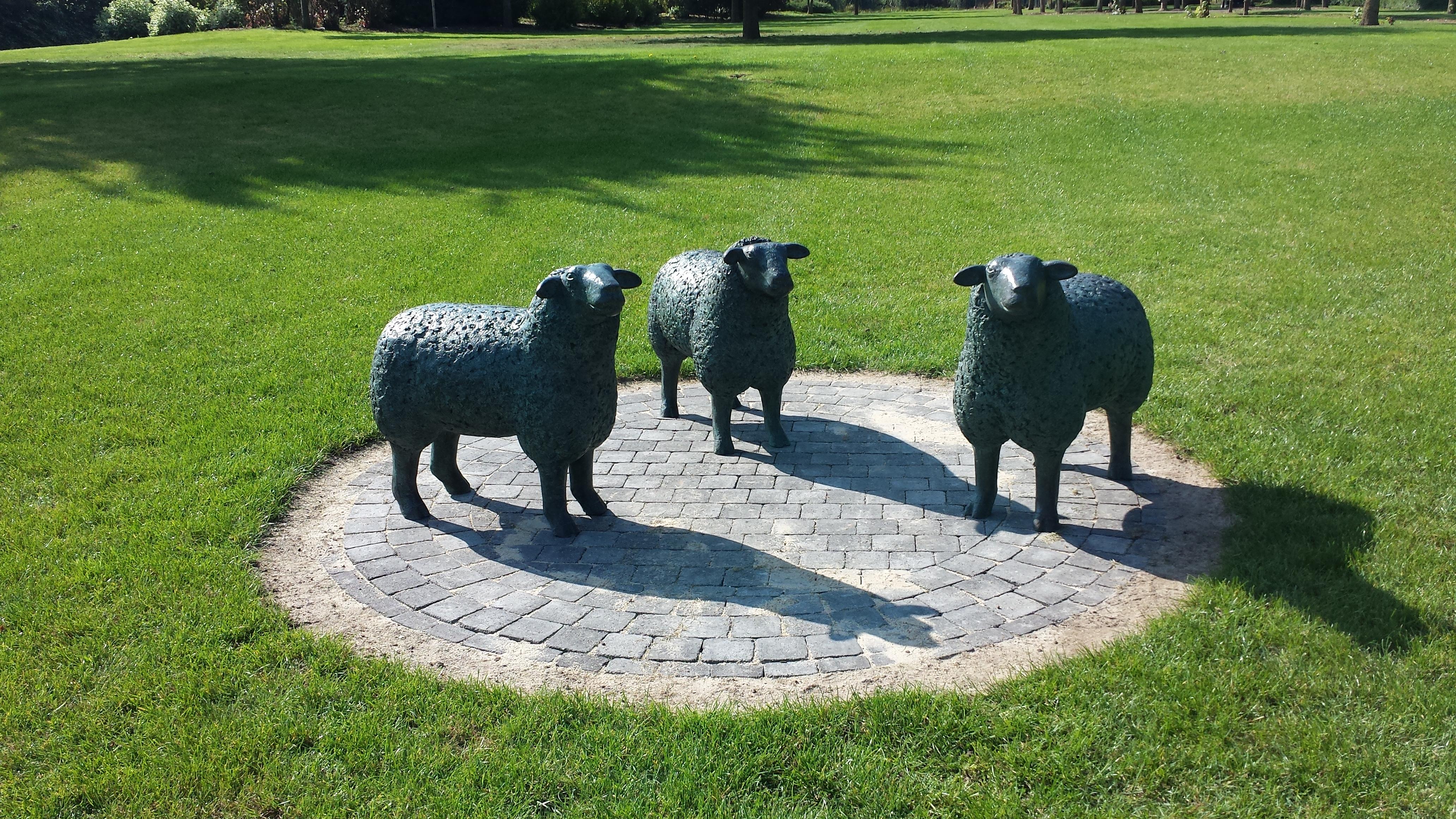 ''Large Sheep I'' Dutch Contemporary Bronze Sculpture of Sheep 2
