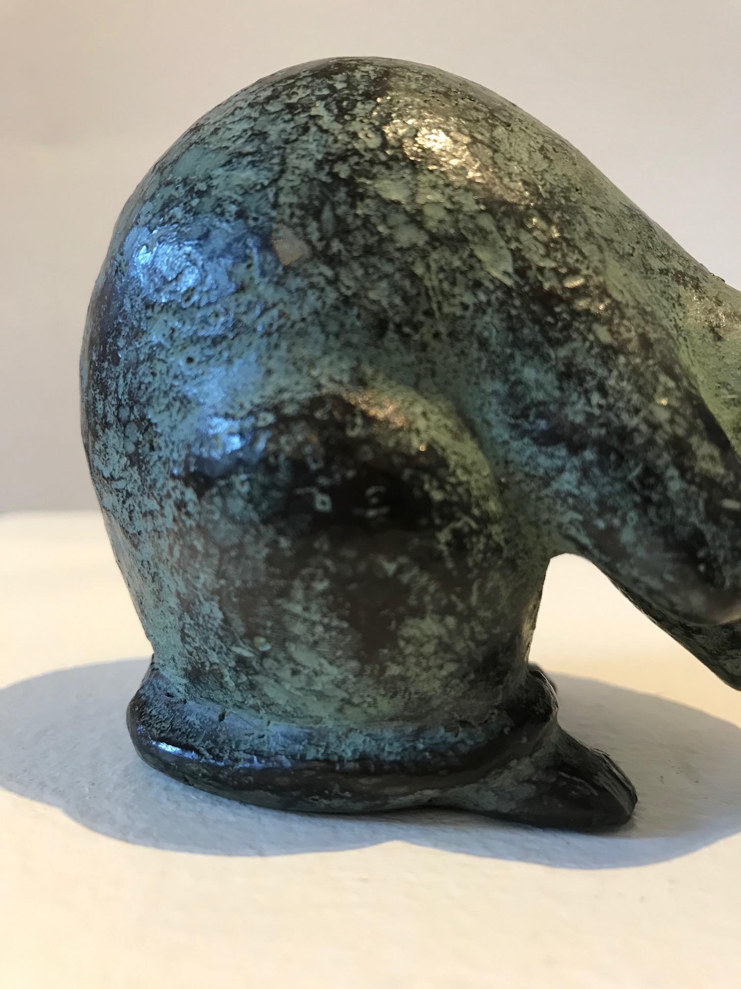 ''Ratón, Escondiéndose'' Escultura Contemporánea Holandesa de Bronce de un Ratón Escondiéndose 2