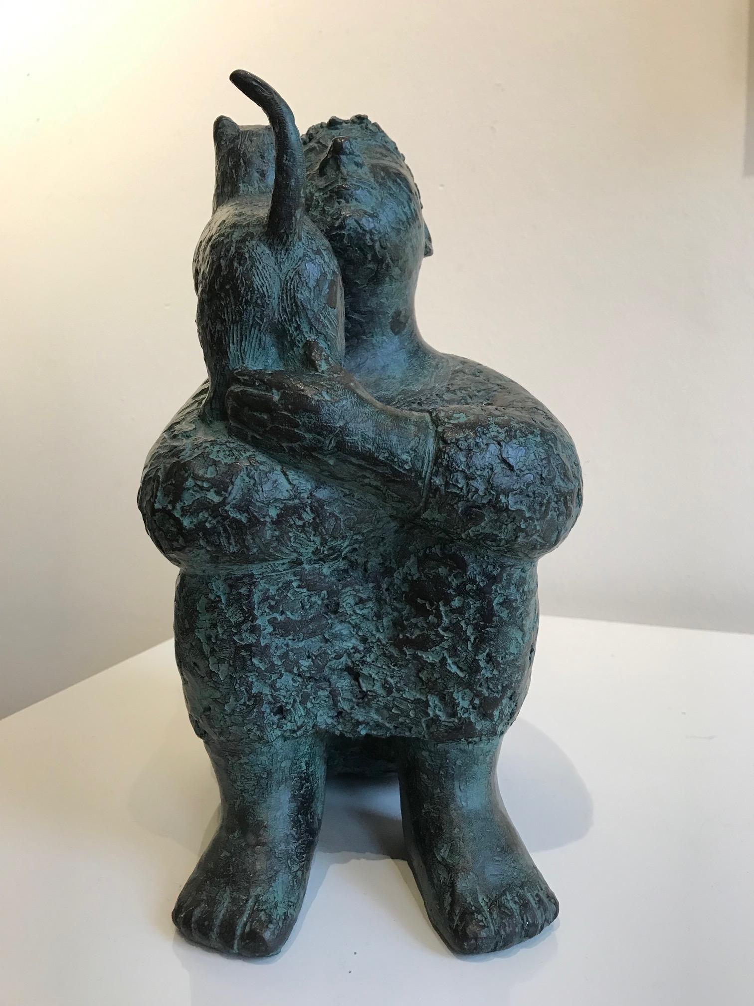 Les sculptures en bronze de Karin Beek (1948) se caractérisent par un style sympathique, rond et en même temps monumental. Ils respirent l'atmosphère de la vie quotidienne. Beek souhaite que ses sculptures soient accessibles, qu'elles touchent le