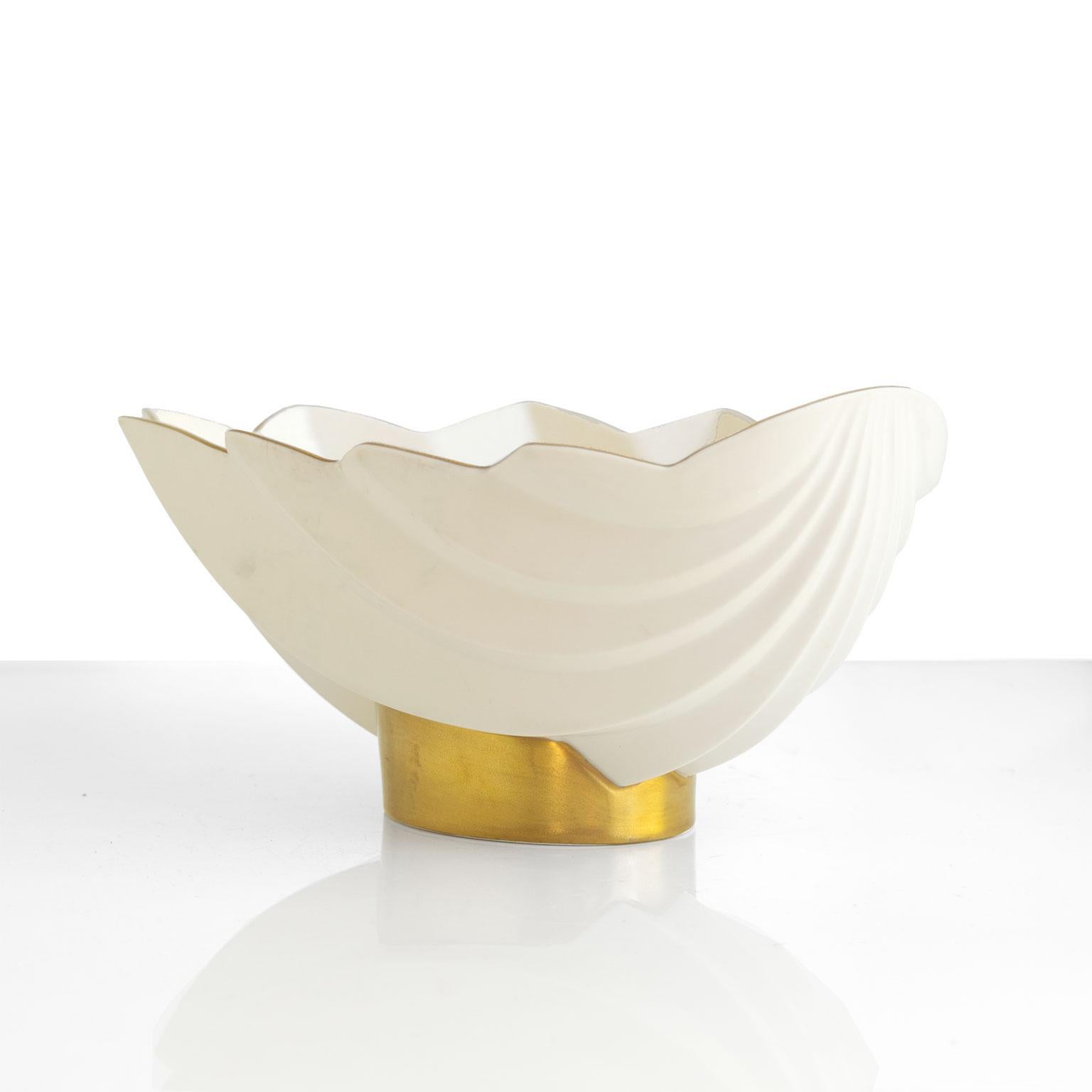 Karin Bjòrquist cuenco esmaltado blanco y dorado, Rörstrand Suecia, escandinavo moderno Glaseado en venta