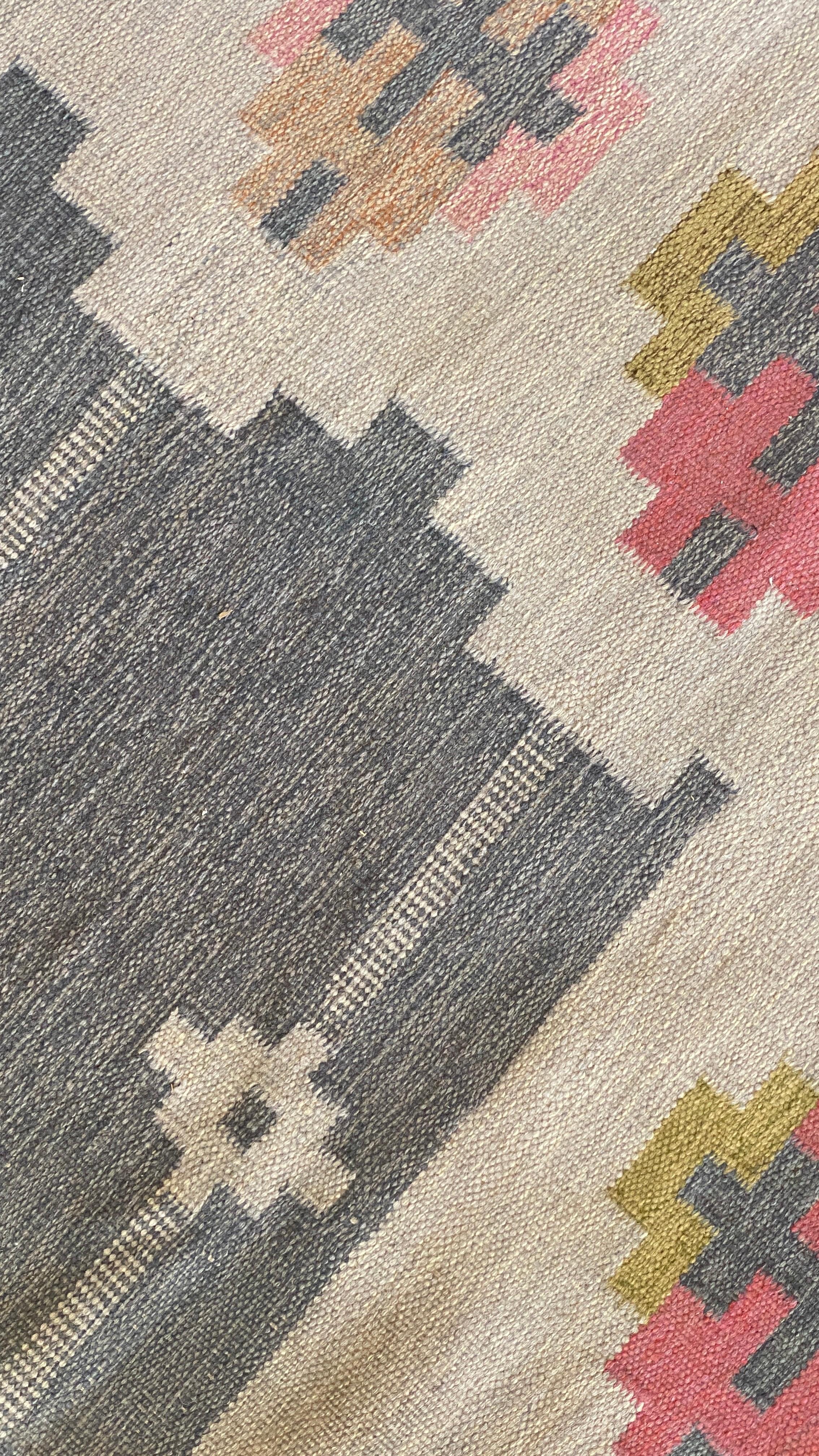 Scandinavian Modern Karin Jönsson, Signed Flat-Weave Carpet, Dyed Wool, Sweden, 1950s For Sale