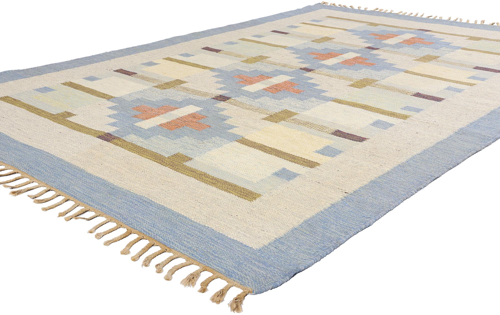 79025 Karin Jonsson Vintage Swedish Rollakan Rug, 06'08 x 09'11. Ce tapis rollakan suédois vintage en laine tissée à la main, une œuvre de maître conçue par Karin Jonsson et marquée de ses initiales 