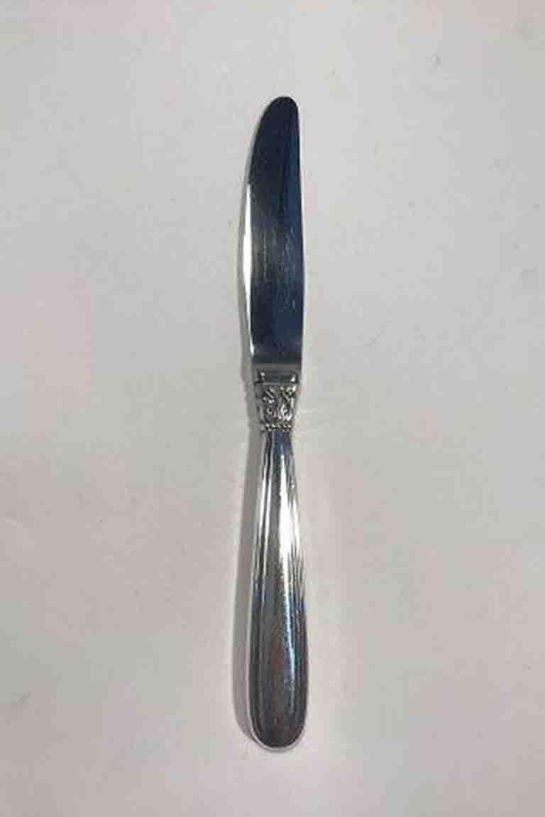 Karina silver Luncheon knife W. & S. Sørensen

Measures: L 19 cm/7.48