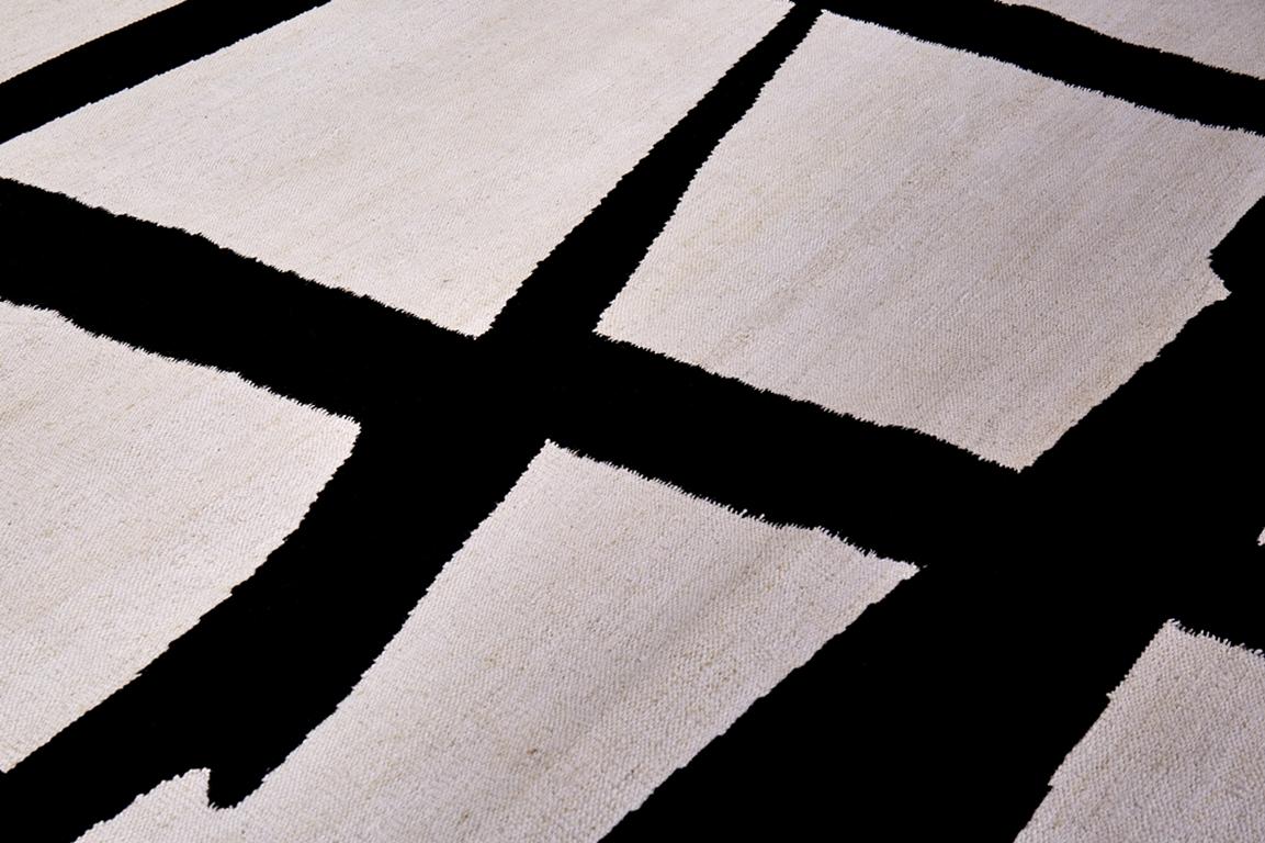 Handgeknüpfter Teppich „Karkat“ aus nachhaltiger Wolle und Allo, 170 x 240 cm (Moderne) im Angebot