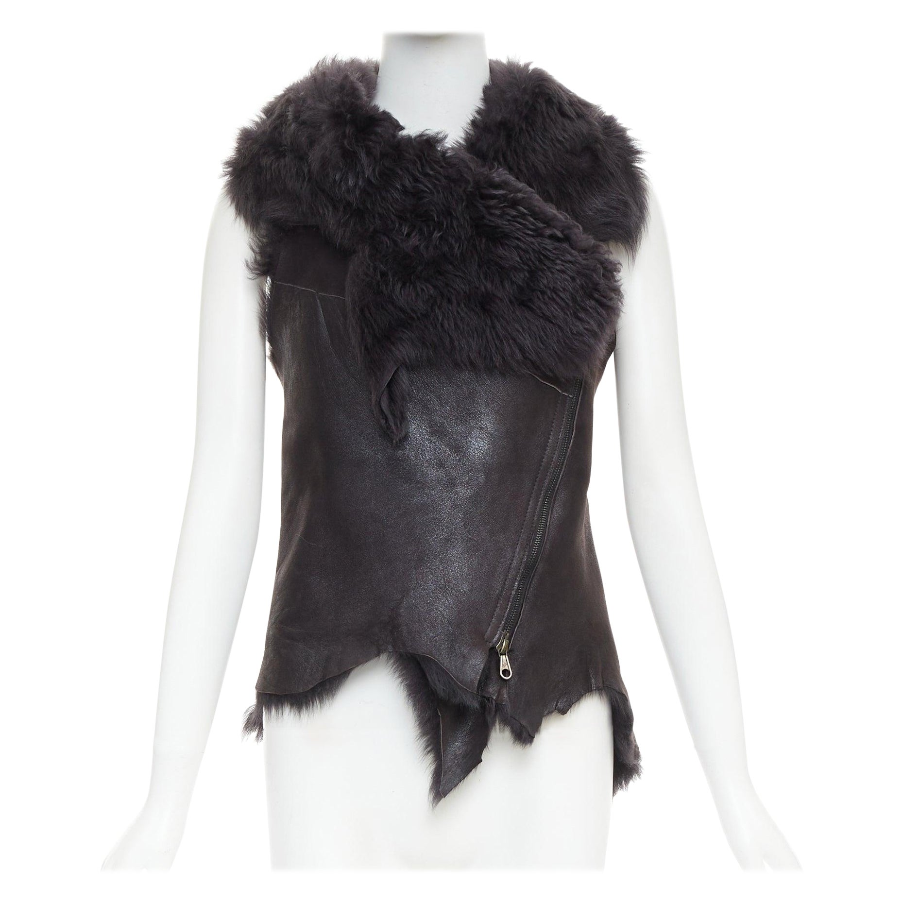 KARL DONOGHUE Schwarzes Lammfell Leder Pelz gefüttert asymmetrische gezackten Saum Weste XS