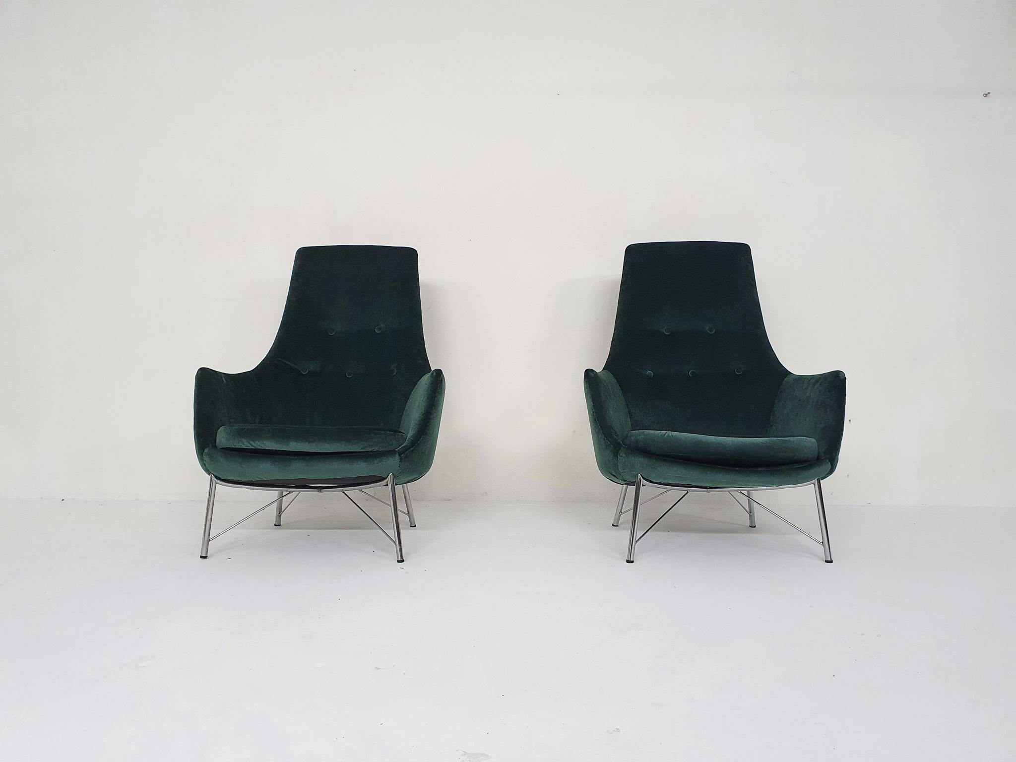 Karl Ekselius for Pastoe FM31 Velvet Lounge Chairs, the Netherlands 1959 In Good Condition For Sale In Amsterdam, NL