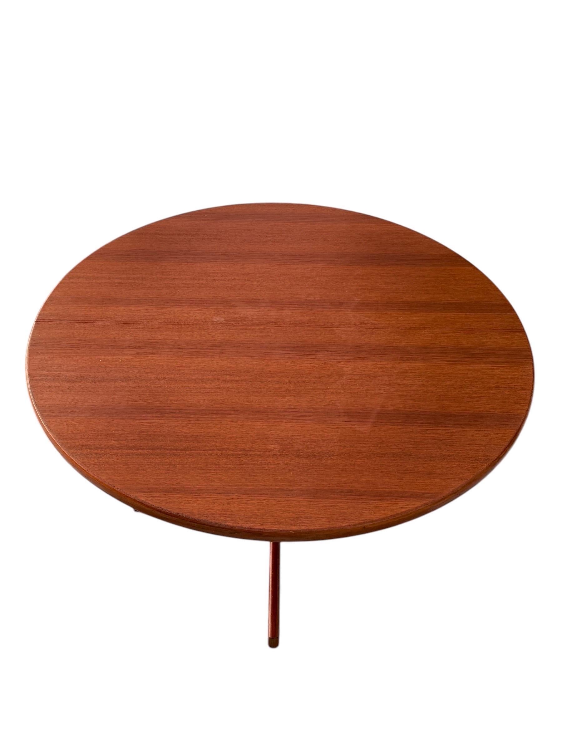 Karl-Erik Ekselius for JOC Møbler Round to Oval Teak Dining Table 5