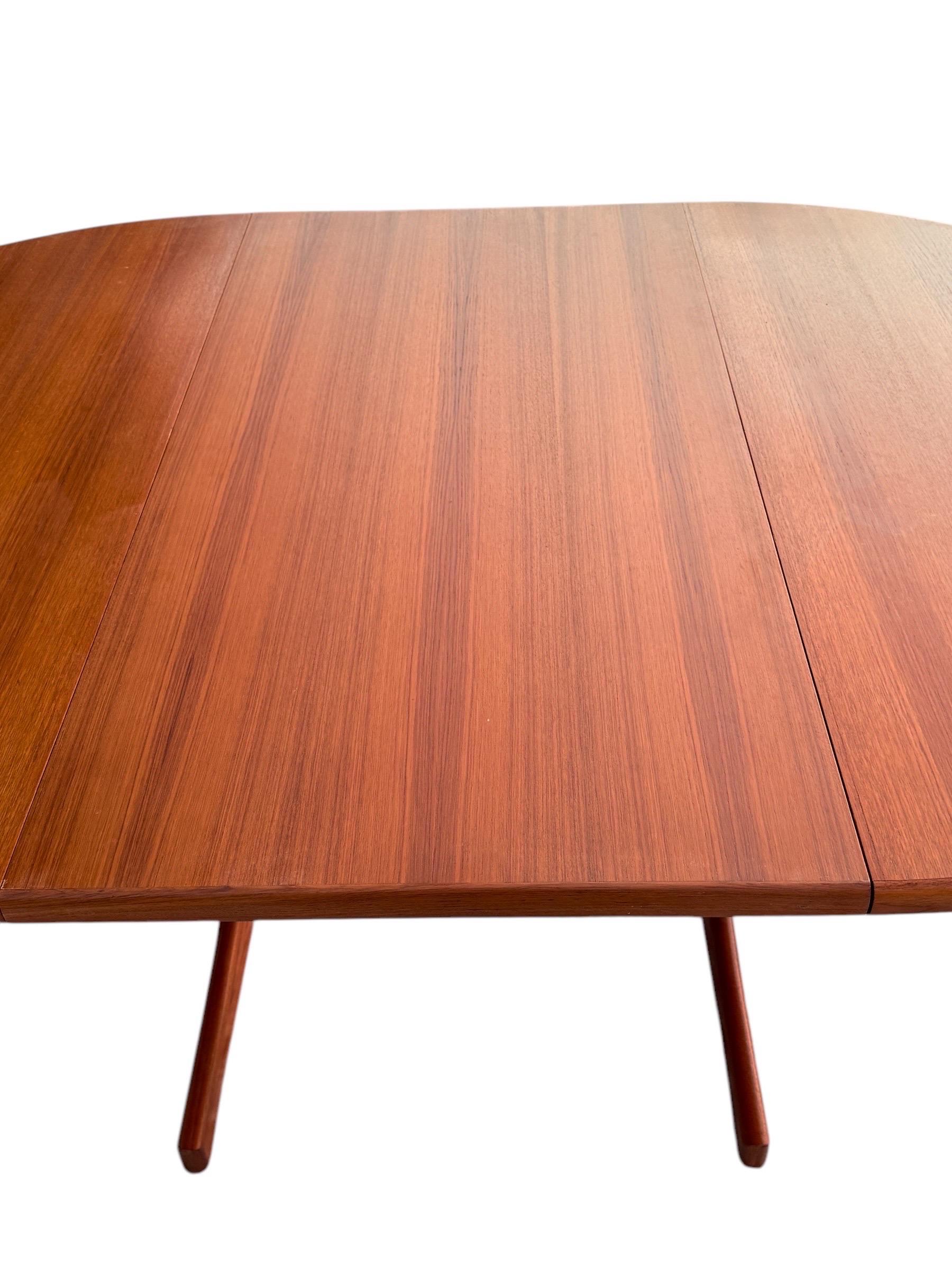 Karl-Erik Ekselius for JOC Møbler Round to Oval Teak Dining Table 3