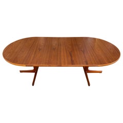 Karl-Erik Ekselius para JOC Mobler Mesa de comedor redonda de teca Suecia