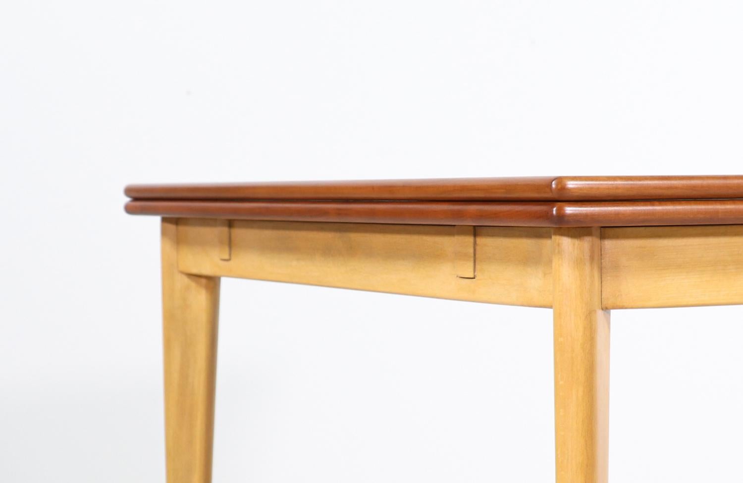 Walnut Karl-Erik Ekselius Model-1401 Expanding Dining Table for DUX