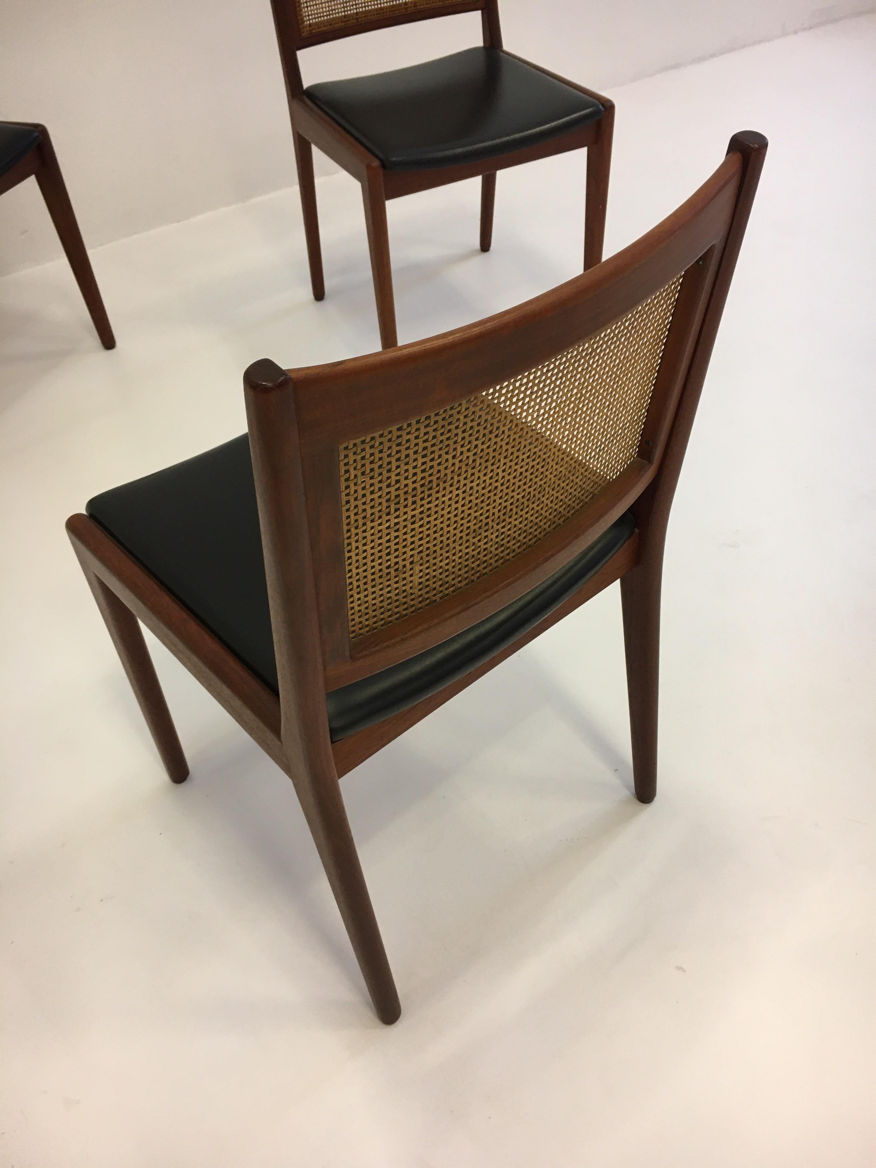 Karl-Erik Ekselius Set of Six Dining Chairs in Teak and Cane, Sweden, 1950s 7