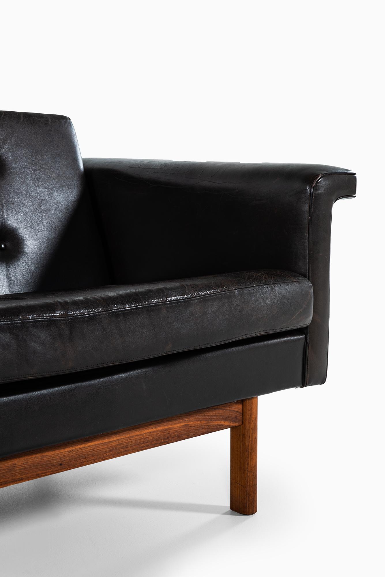 Swedish Karl-Erik Ekselius sofa in black leather by JOC in Sweden