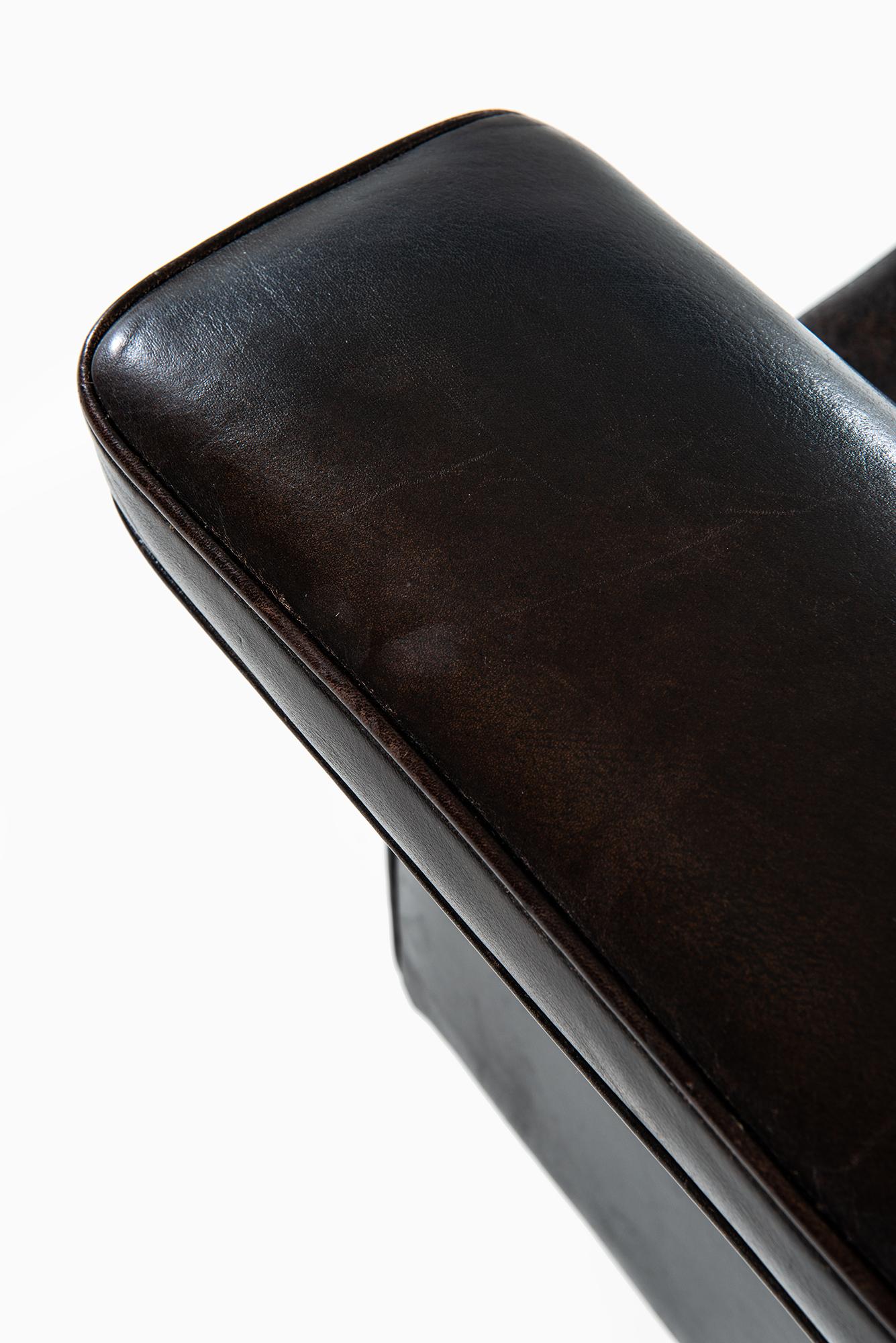 Leather Karl-Erik Ekselius sofa in black leather by JOC in Sweden