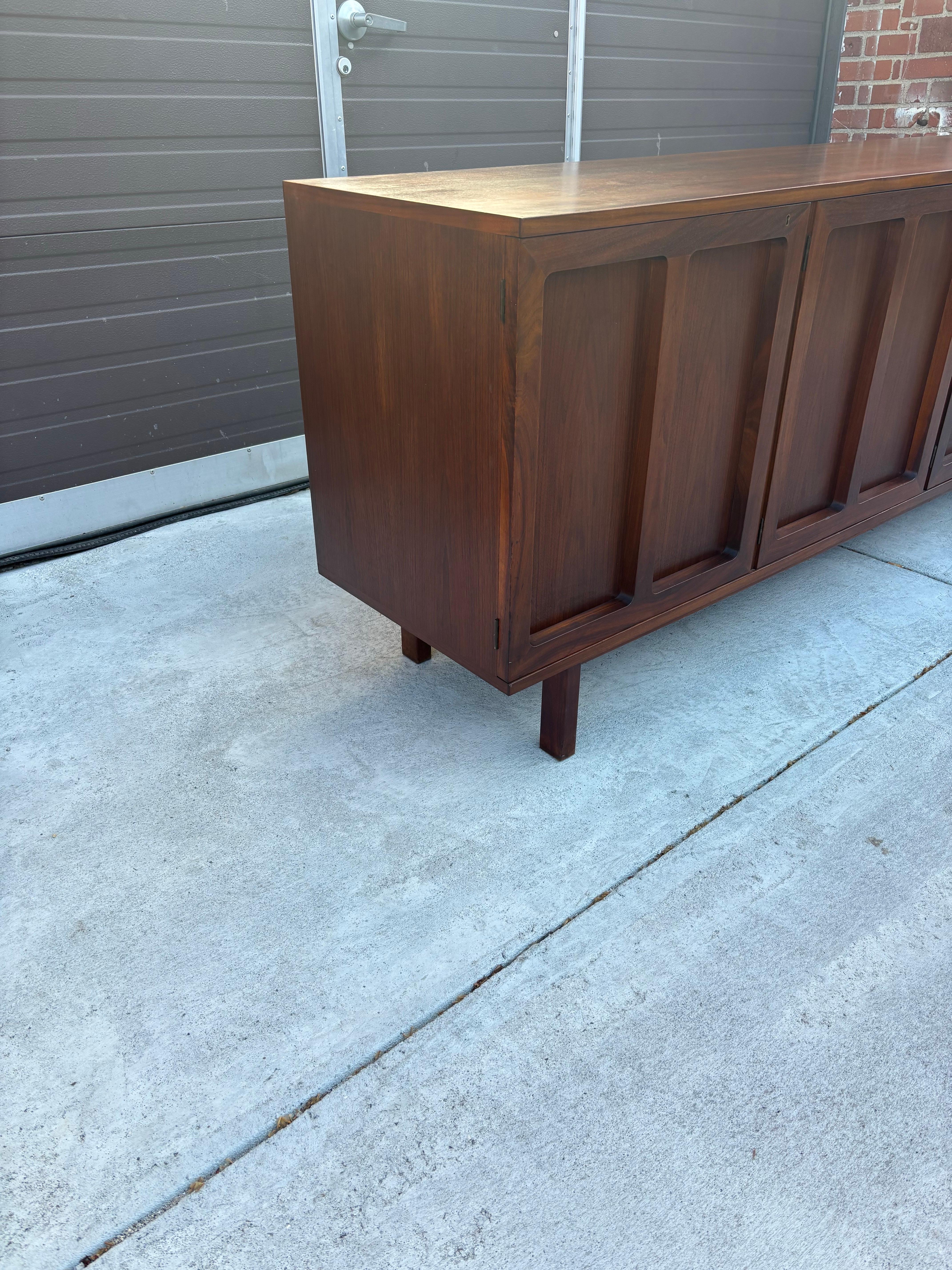 Karl-Erik Ekselius Swedish Cabinet In Good Condition For Sale In Philadelphia, PA