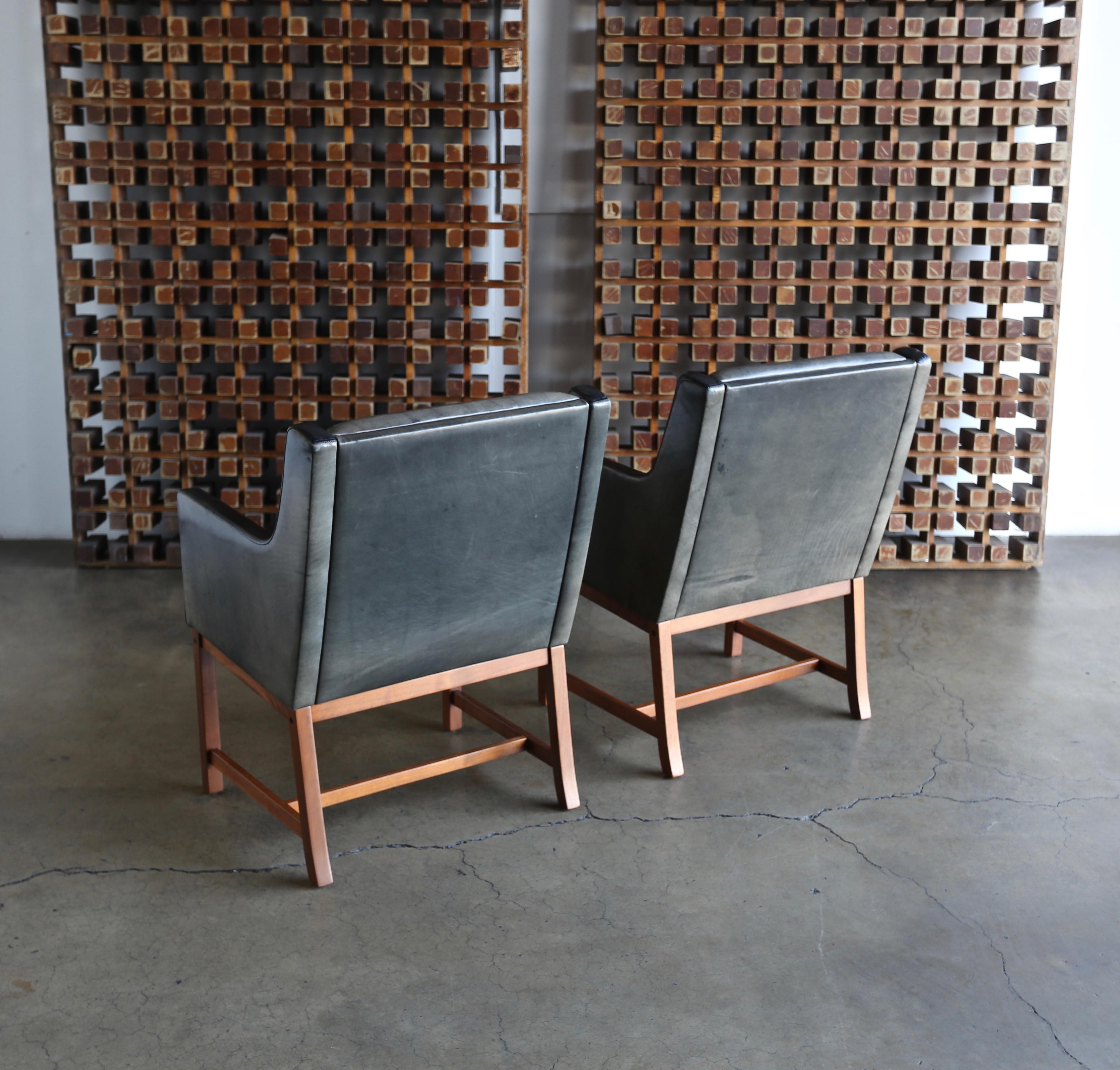 Karl Erik Ekselius Tufted Leather Chairs for JOC, circa 1960 In Distressed Condition In Costa Mesa, CA
