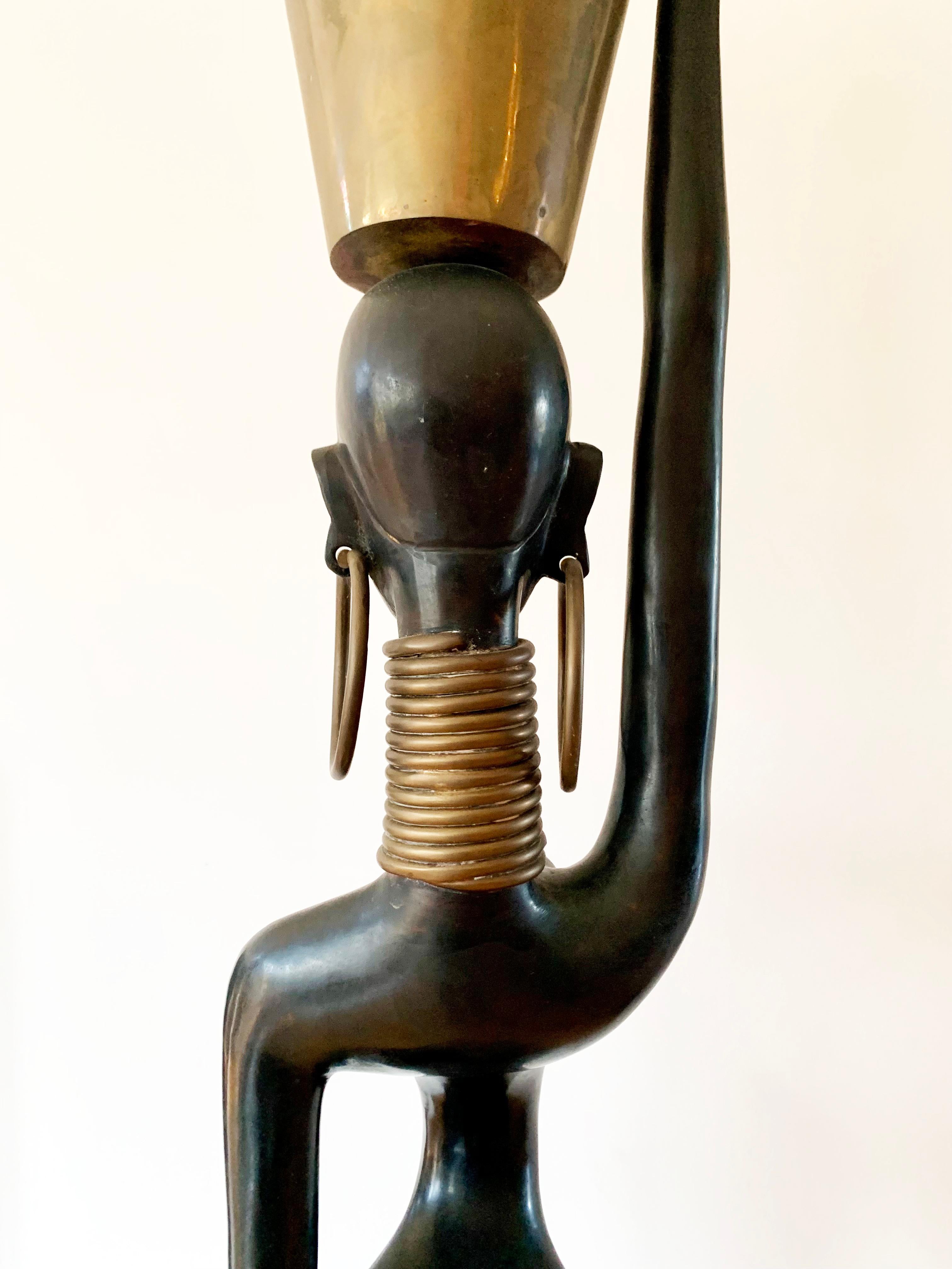Escultura femenina 