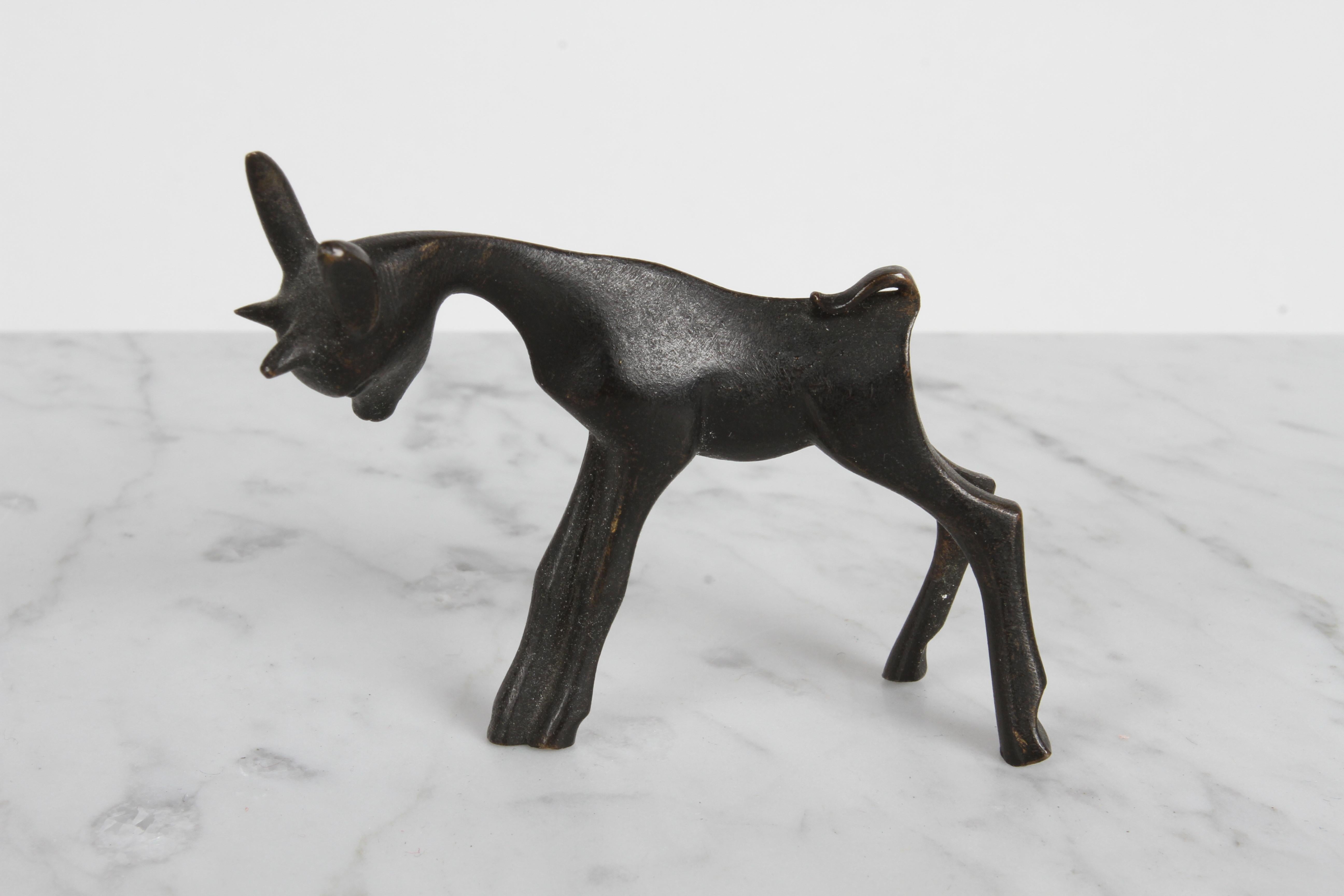 Karl Hagenauer (wHw) 1940 Wiener Werkstätte Figura in bronzo in miniatura di una capra In condizioni buone in vendita a St. Louis, MO