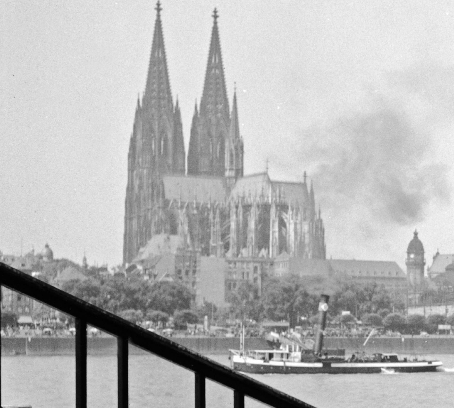 Köln, Deutschland 1935, Später gedruckt – Photograph von Karl Heinrich Lämmel