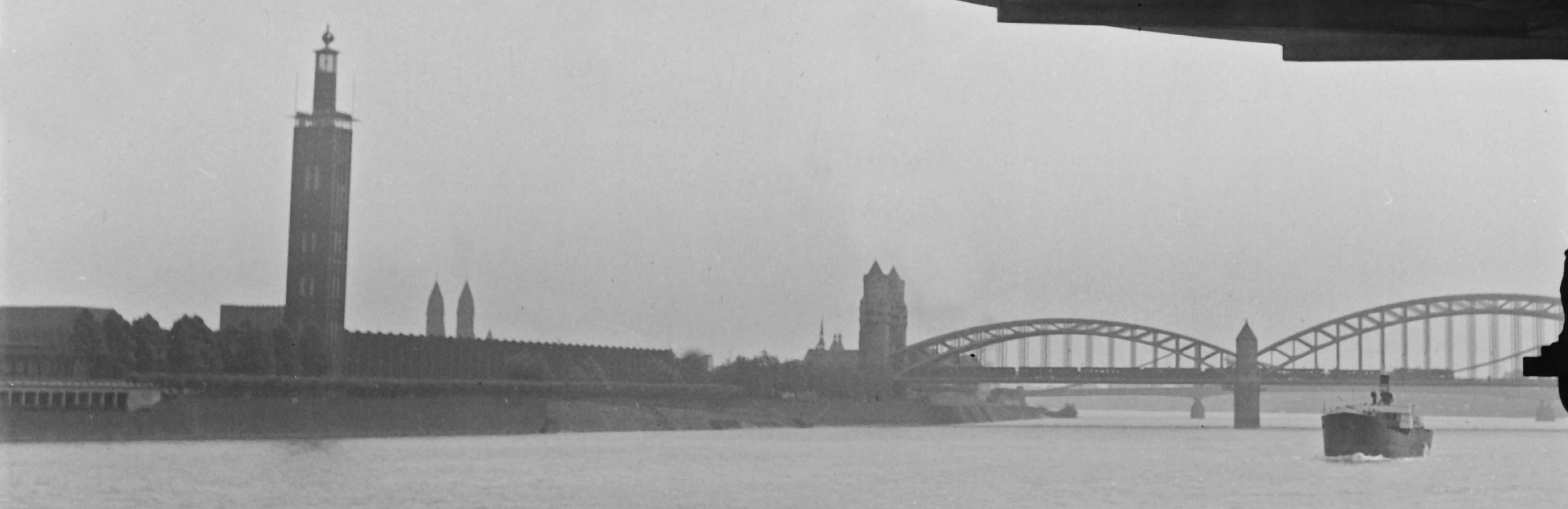 Cologne, Germany 1935, Printed Later - Modern Photograph by Karl Heinrich Lämmel