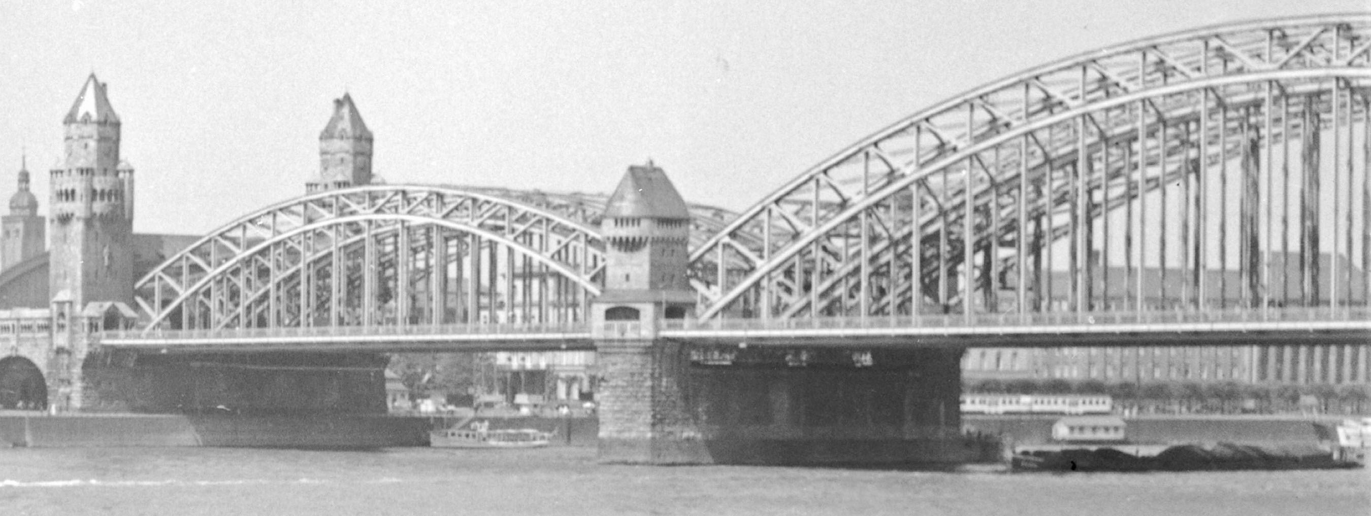 Köln, Deutschland 1935, Später gedruckt (Moderne), Photograph, von Karl Heinrich Lämmel