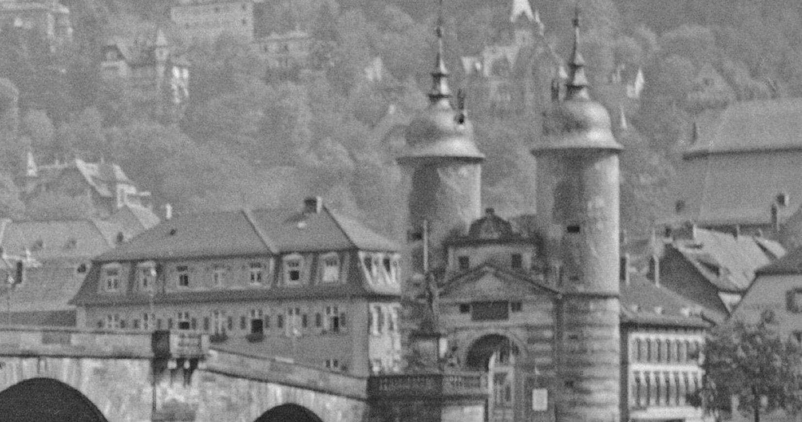 Altes Gebot, Fluss Neckar und Heidelberg, Deutschland 1938, Später gedruckt (Moderne), Photograph, von Karl Heinrich Lämmel