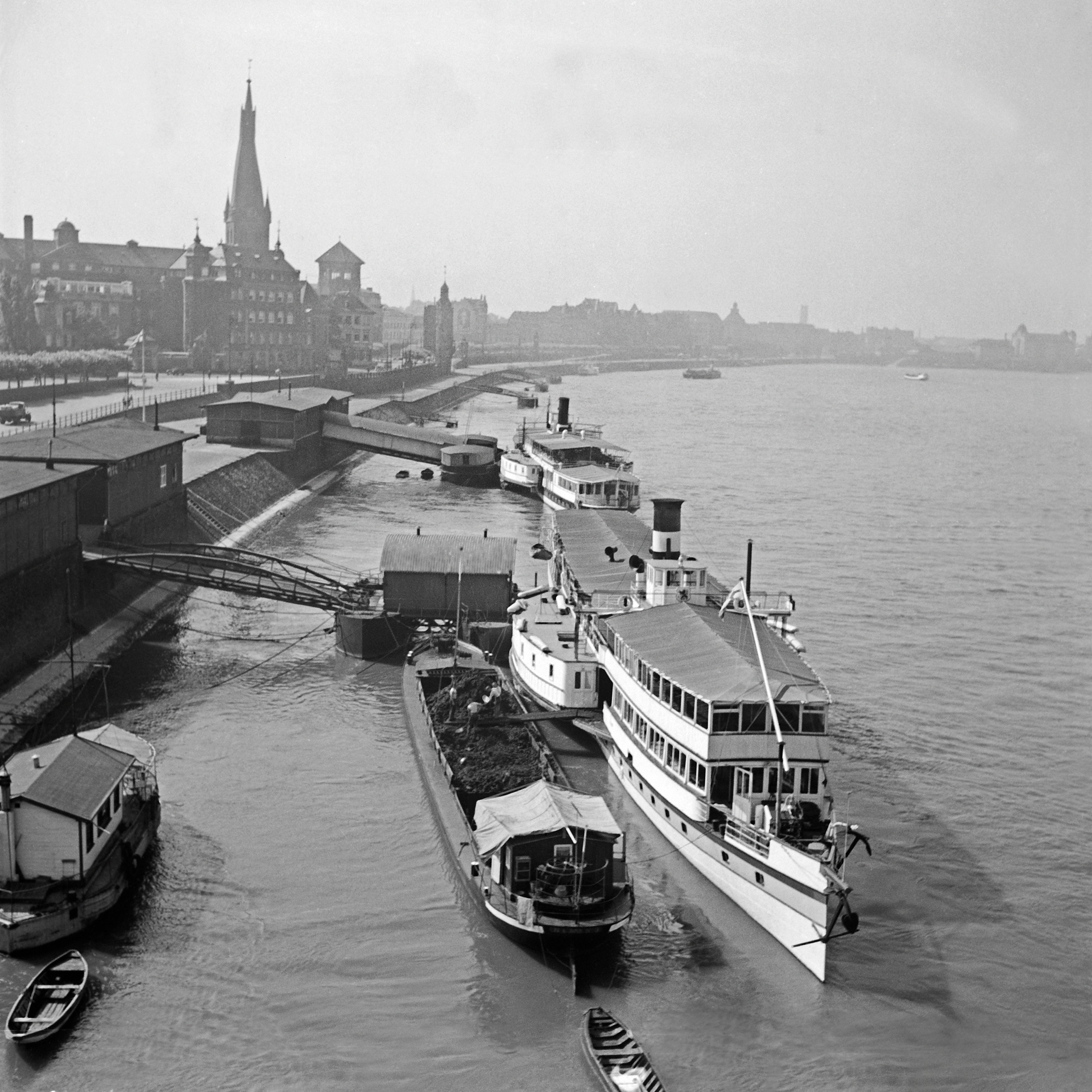 Karl Heinrich Lämmel Black and White Photograph - Ships anchoring at the old city of Duesseldorf, Germany 1937 Printed Later 