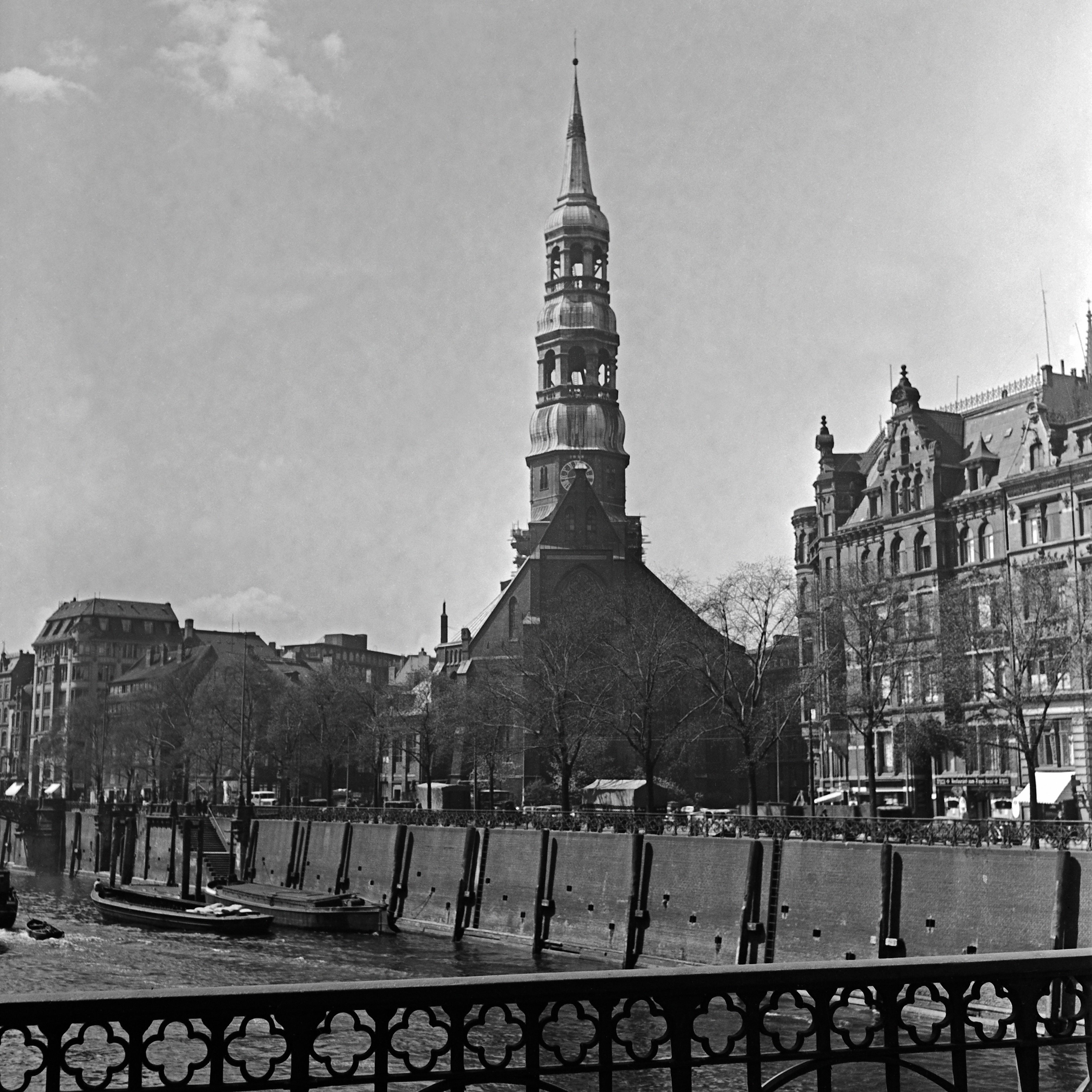 Karl Heinrich Lämmel Black and White Photograph - St. Catherine's church at Hamburg, Germany 1938, Printed Later