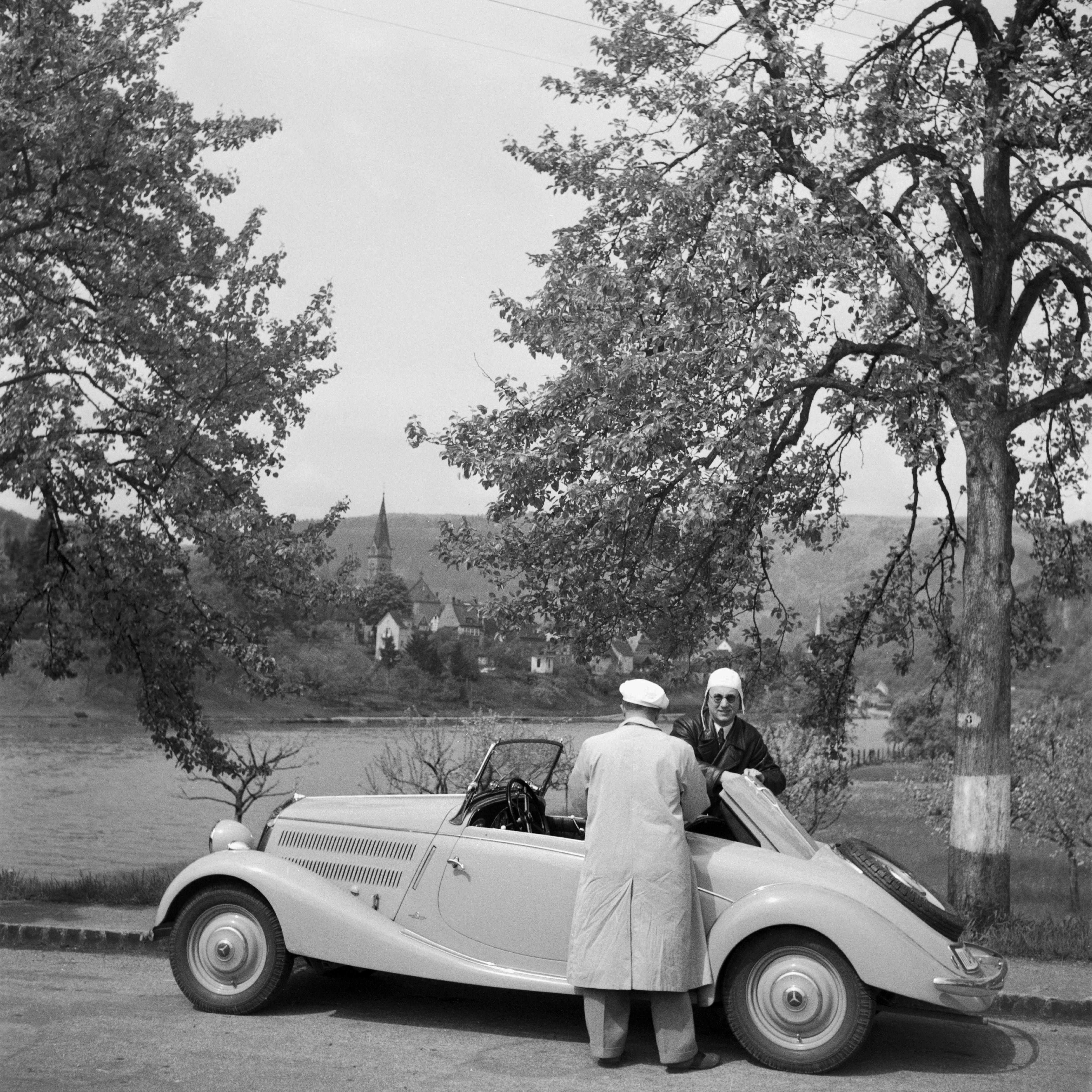 Karl Heinrich Lämmel Black and White Photograph - To Neckargemuend Mercedes Benz car near Heidelberg, Germany 1936, Printed Later 
