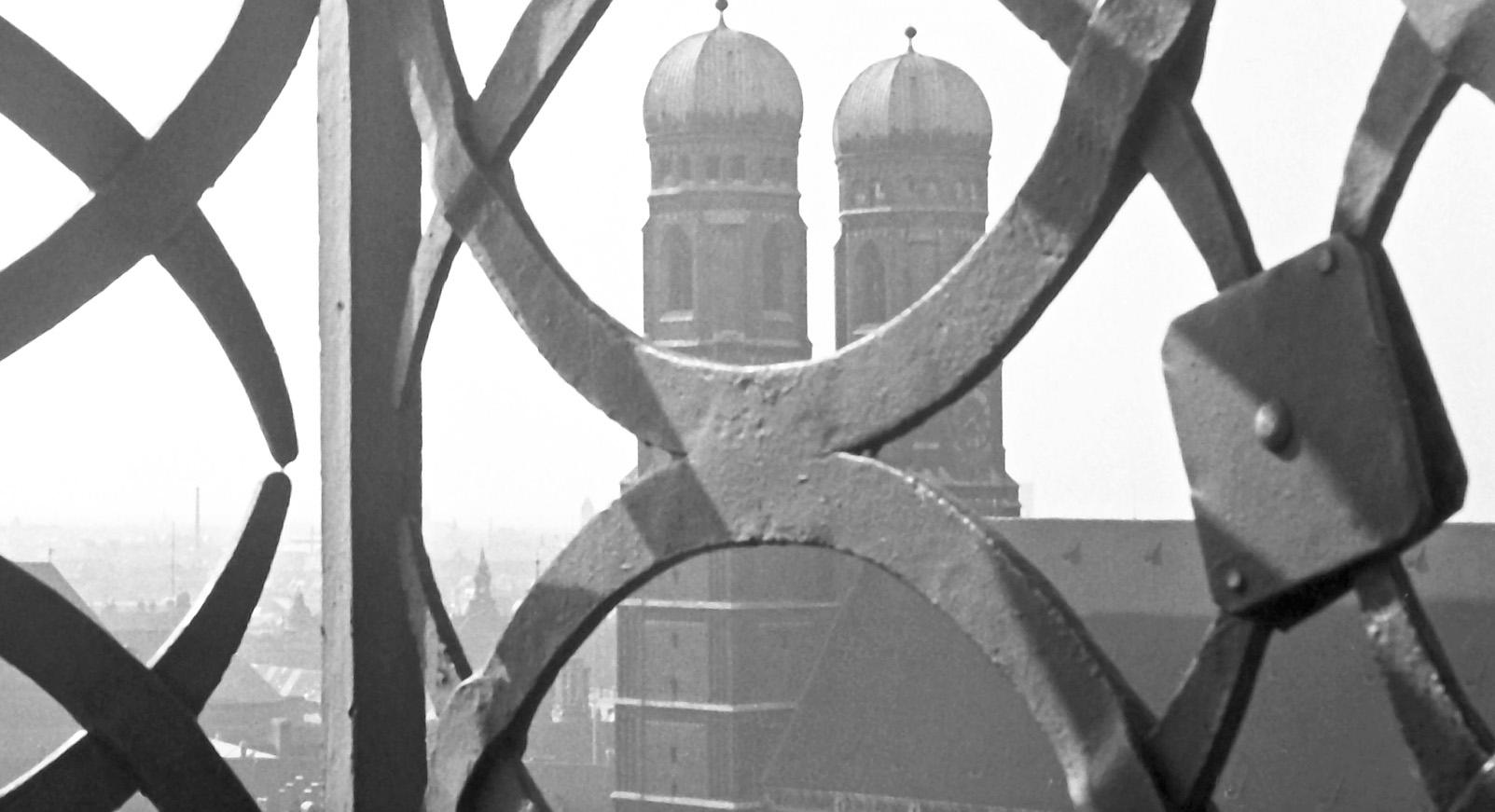 View to Munich Frauenkirche church with railing, Germany 1938, Printed Later - Photograph by Karl Heinrich Lämmel