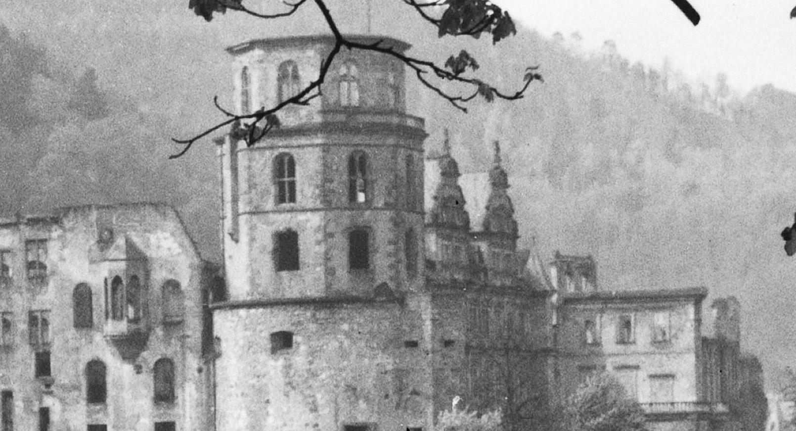 View to the Heidelberg castle, Germany 1938, Printed Later - Modern Photograph by Karl Heinrich Lämmel