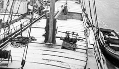Inverno sul fiume Pregel con una nave, Germania 1934 Stampato più tardi