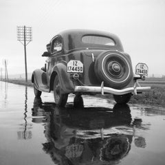 Avec la Ford V8 sur une rue mouillée, édition limitée ΣYMO 1930, exemplaire 1 sur 50