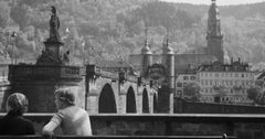 Mujeres en la iglesia Neckar Heiliggeist Heidelberg, Alemania 1936, Impreso posteriormente