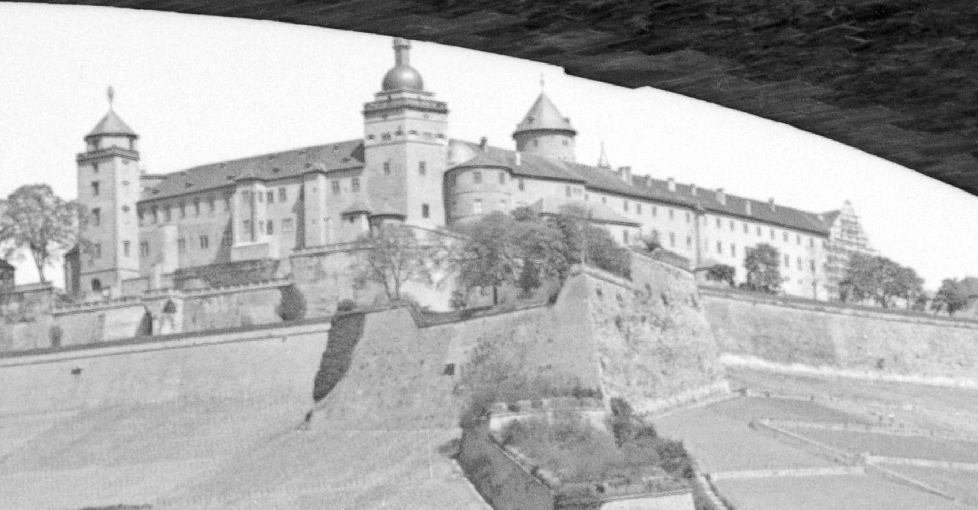Würzburg, Germany 1935, Printed Later - Modern Photograph by Karl Heinrich Lämmel