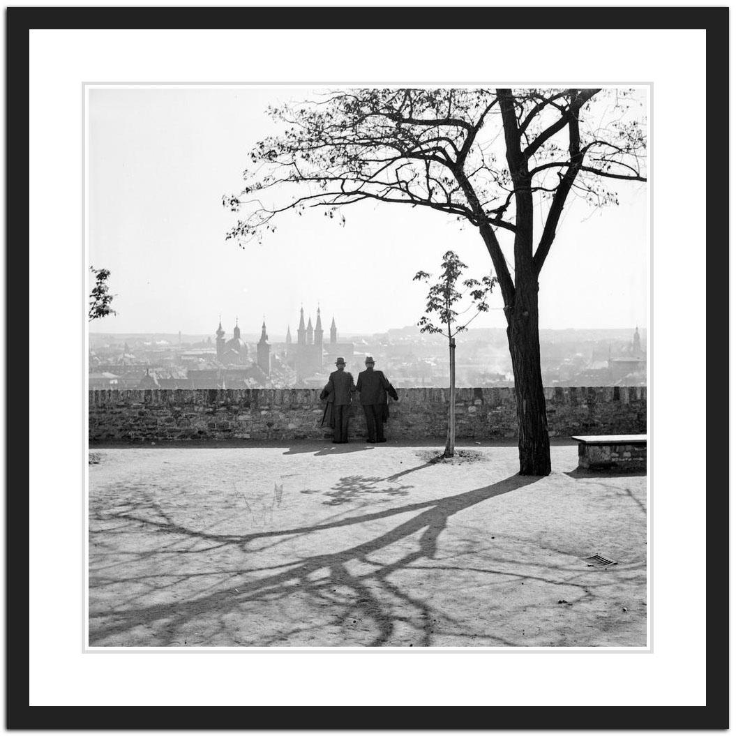 Wrzburg, Deutschland 1935, Später gedruckt (Grau), Black and White Photograph, von Karl Heinrich Lämmel