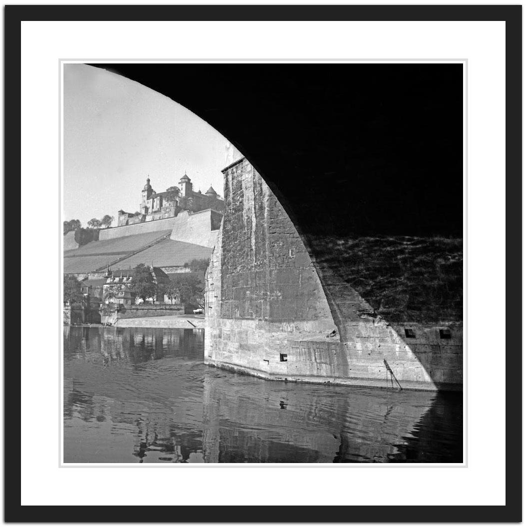 Würzburg, Germany 1935, Printed Later - Black Black and White Photograph by Karl Heinrich Lämmel