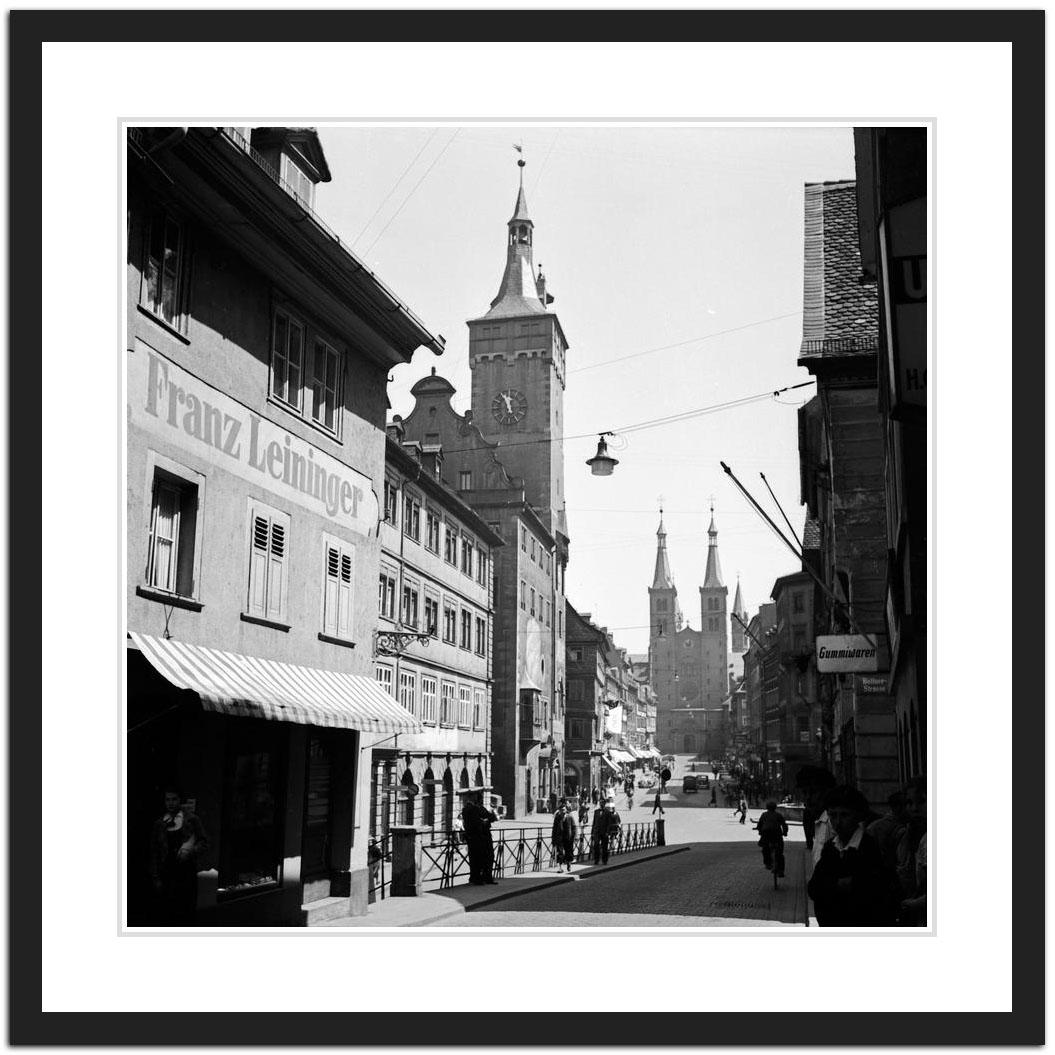 Uno dei fotografi della Mauritius Publishing con sede a Berlino era Karl Heinrich Lämmel. Nato il 30 luglio 1910 a Riesa, in Sassonia, è scomparso dall'aprile 1945. Negli anni '30, Karl Heinrich Lämmel realizzò diversi reportage fotografici di