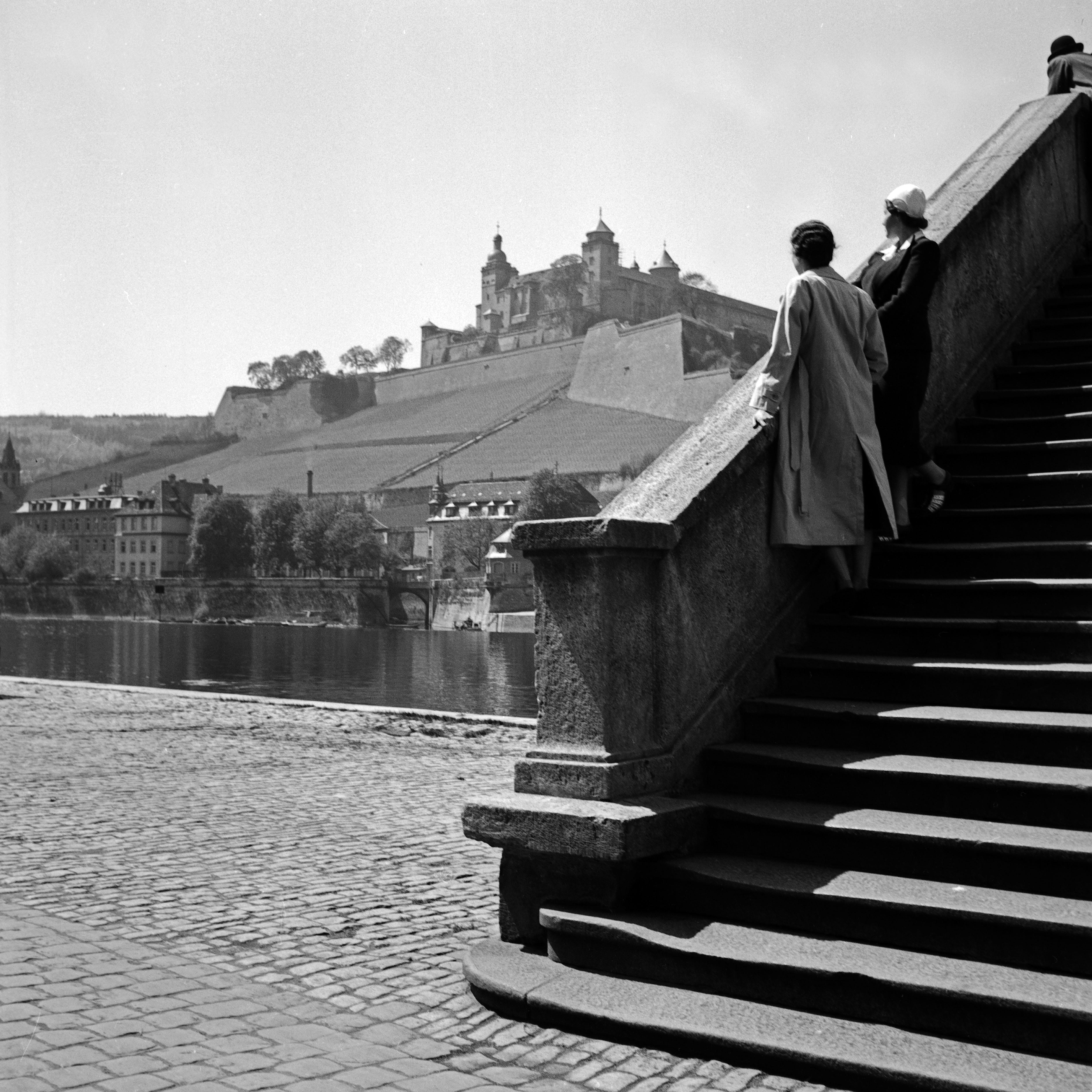 Karl Heinrich Lämmel Black and White Photograph - Würzburg, Germany 1935, Printed Later