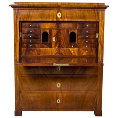 Chiffoniera in mogano di Karl Johan, inizio XIX secolo