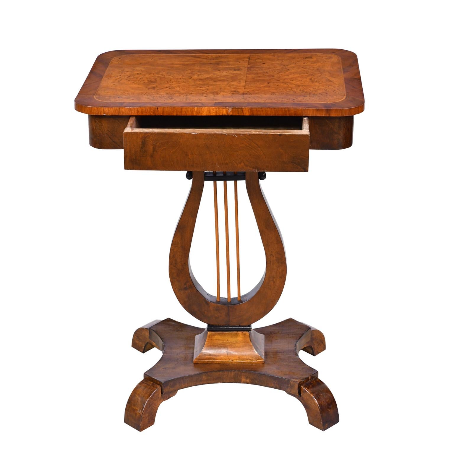 Swedish Karl Johan Salon Table in Birchwood with Lyre Pedestal, Sweden, circa 1820 For Sale