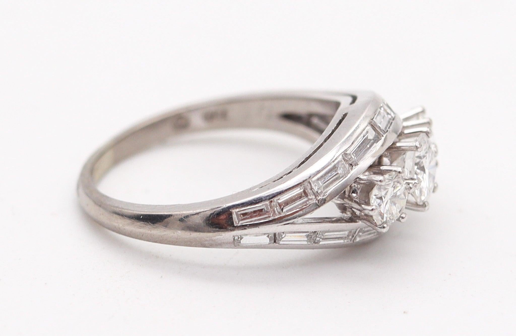 KARL KIPP 1930 Art-Deco Ring in 18Kt Gold mit 1,92 Ctw European Cuts Diamanten (Brillantschliff) im Angebot