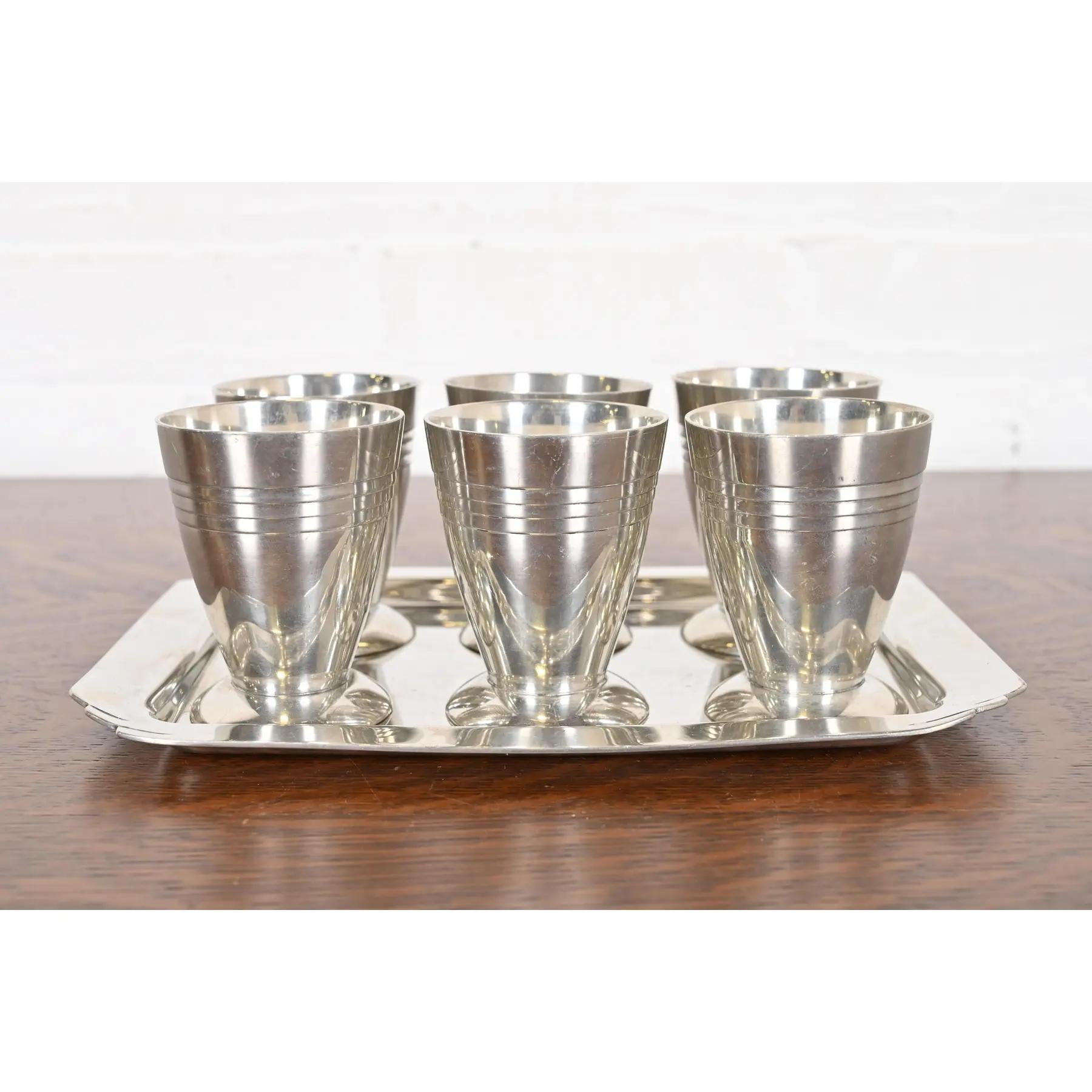 Arts and Crafts Ensemble de cocktail Art Déco en étain Karl Kipp, vers 1920 en vente
