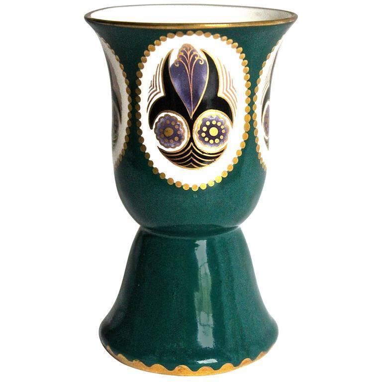  Ernst Wahliss Serapis Hand-Painted Vase