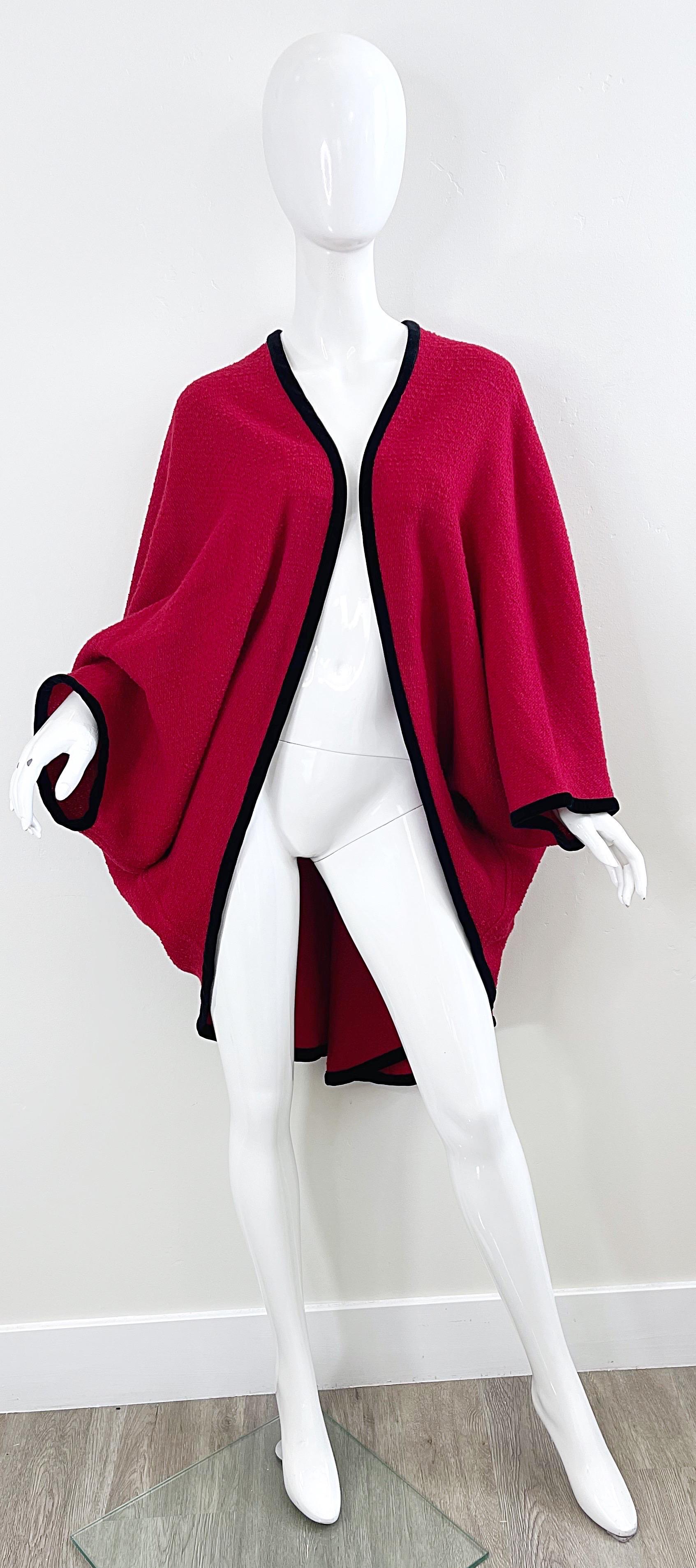 Karl Lagerfeld 1980er Jahre Lippenstift Rot geflochtene Wolle Cocoon Vintage Cape Kimono Jacke im Zustand „Hervorragend“ im Angebot in San Diego, CA