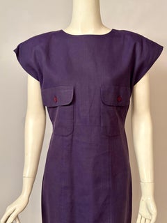 Robe bleu marine des années 1980 signée Karl Lagerfeld, avec un dos nu très séduisant
