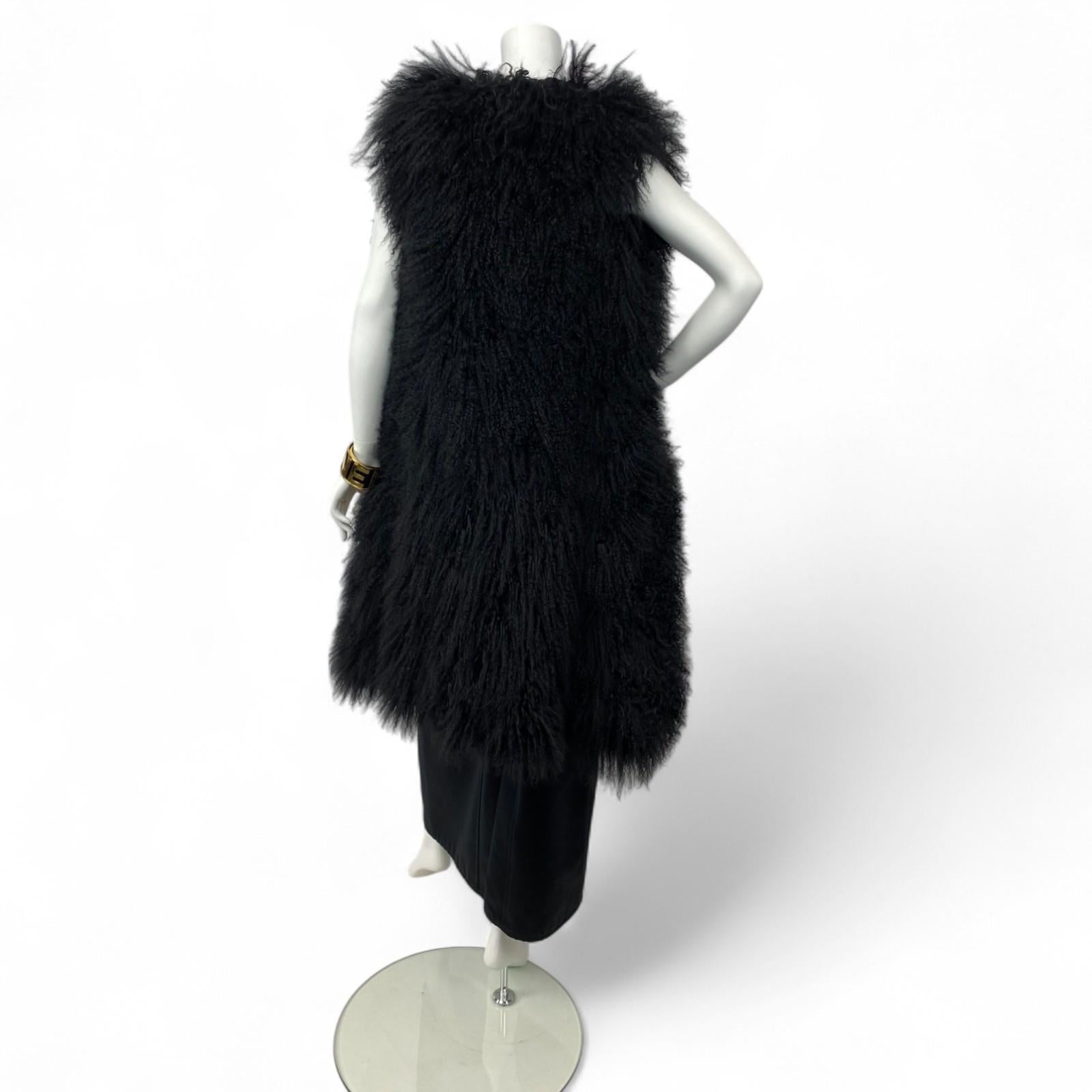 Karl Lagerfeld Vestido Negro Recortado Sz: 42 en venta 5
