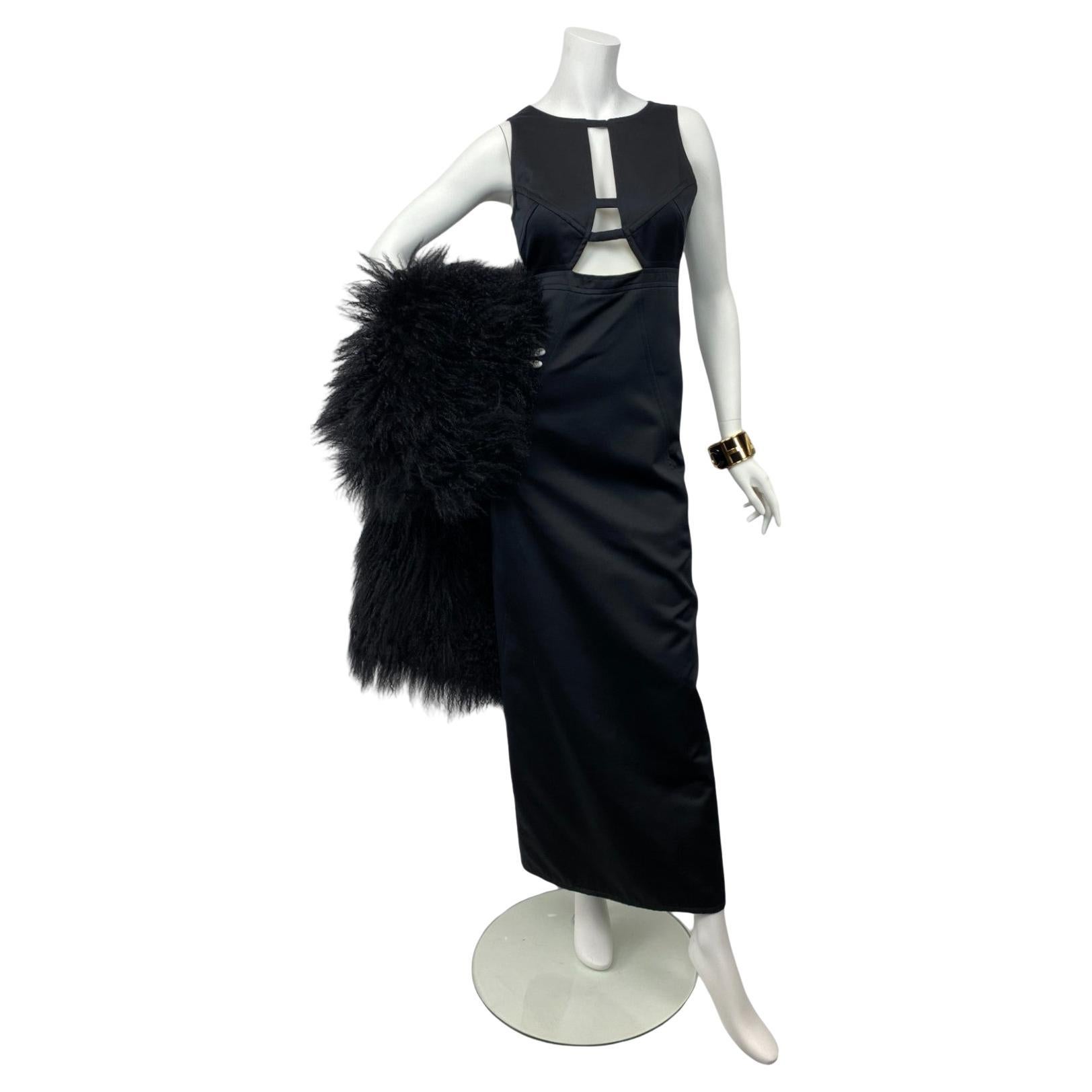Karl Lagerfeld Vestido Negro Recortado Sz: 42 en venta