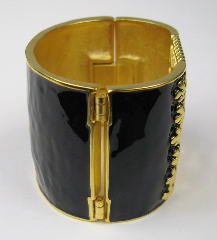 Karl Lagerfeld Black Enamel Gold Corset Bracelet  1990's  In Excellent Condition For Sale In Wallkill, NY