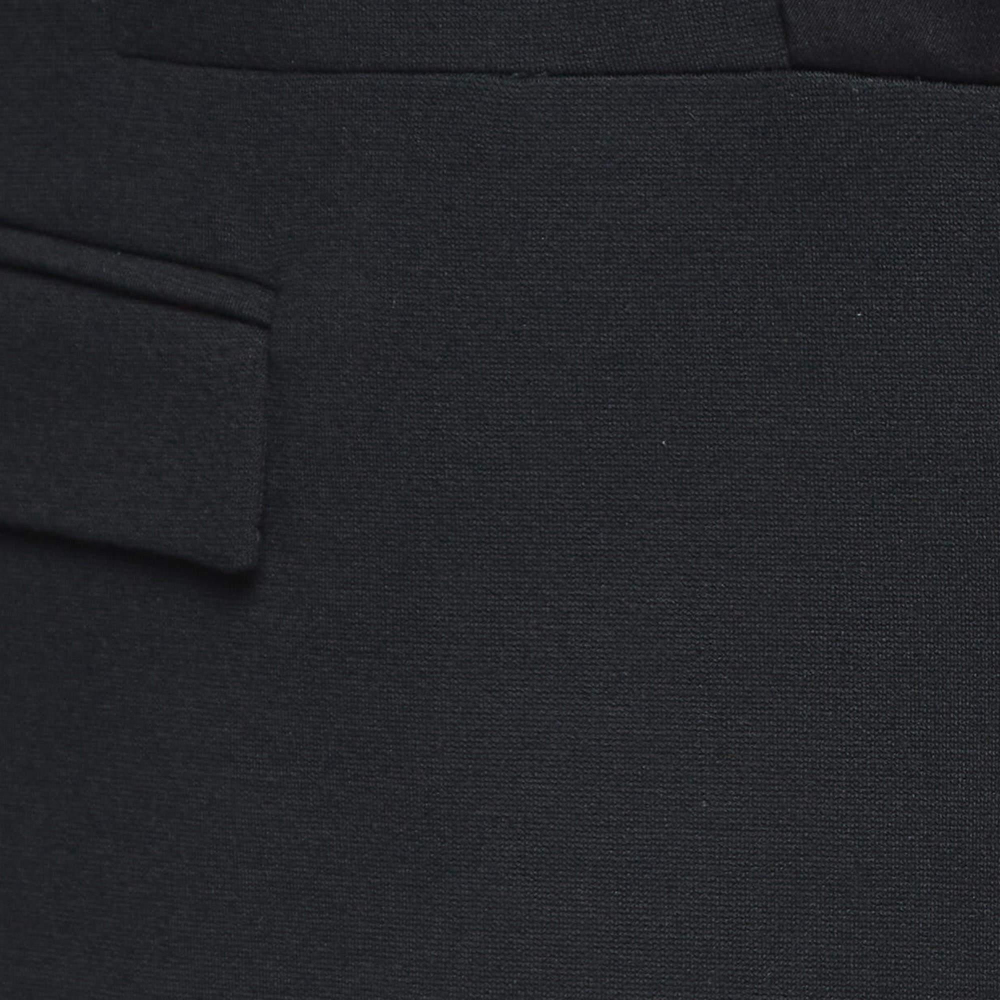 Nero karl Lagerfeld Blazer monopetto in maglia nera con pannello in raso M. in vendita